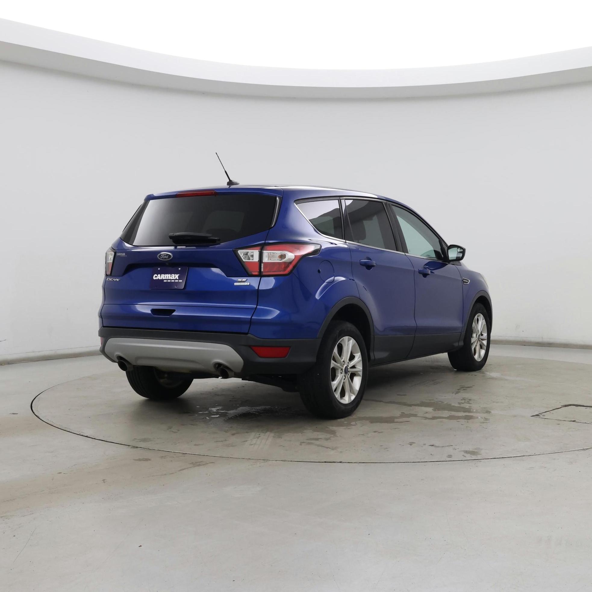Thumbnail: 2017 Ford Escape - 8