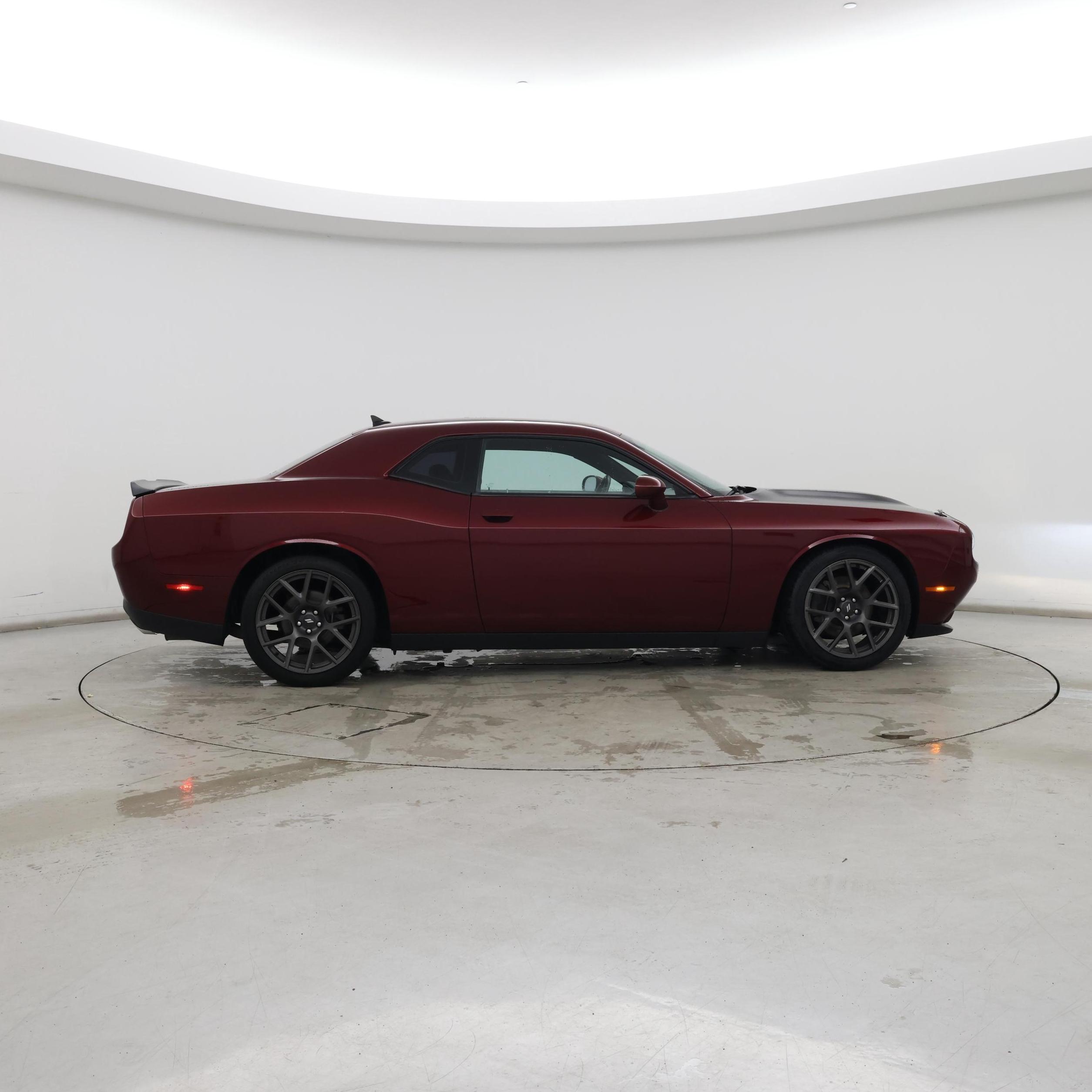 Thumbnail: 2017 Dodge Challenger - 7