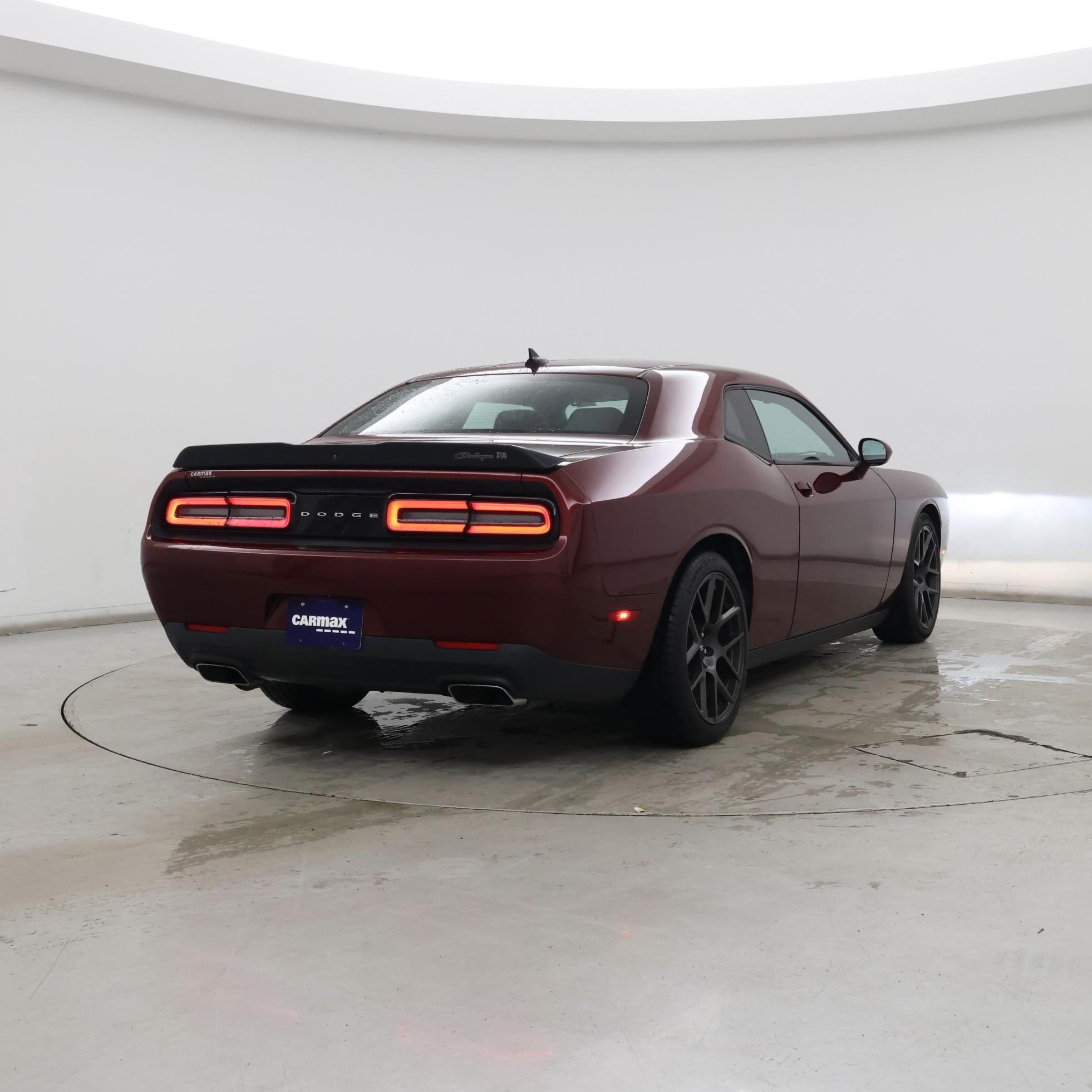 Thumbnail: 2017 Dodge Challenger - 8