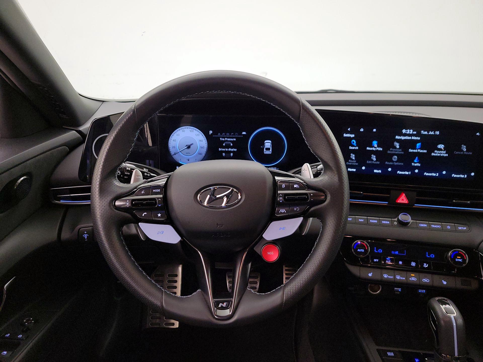 Thumbnail: 2023 Hyundai Elantra - 10