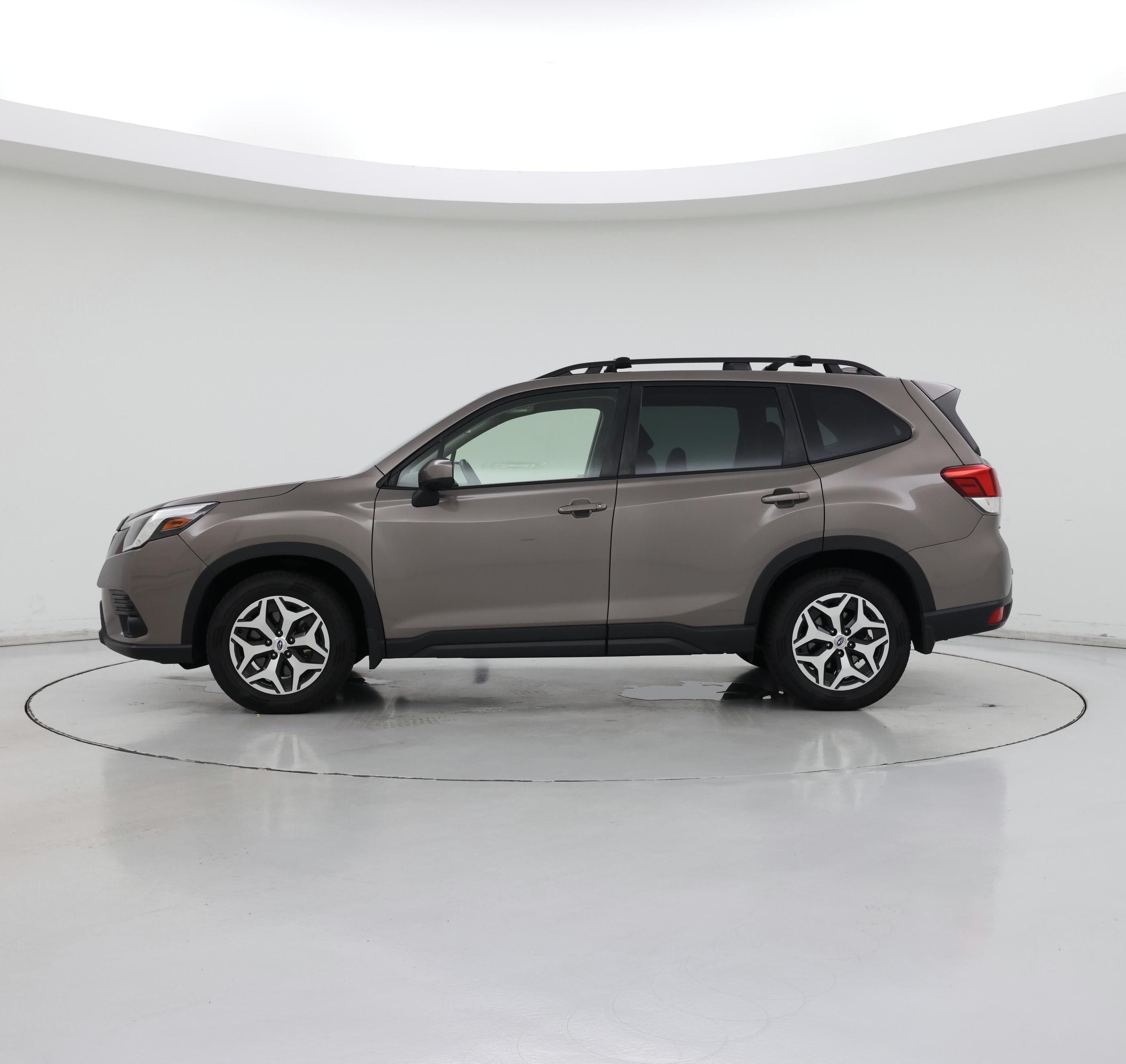 Thumbnail: 2023 Subaru Forester - 3