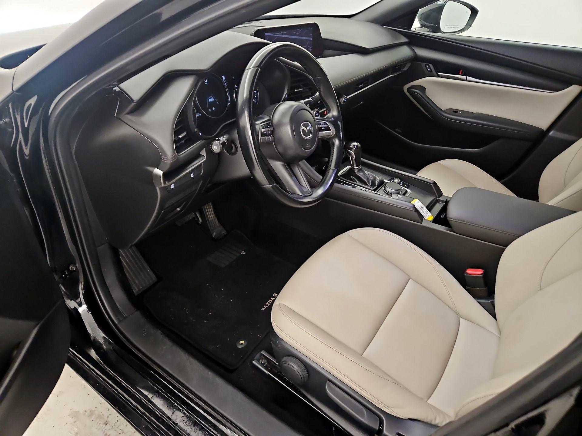 Thumbnail: 2020 Mazda Mazda3 - 11