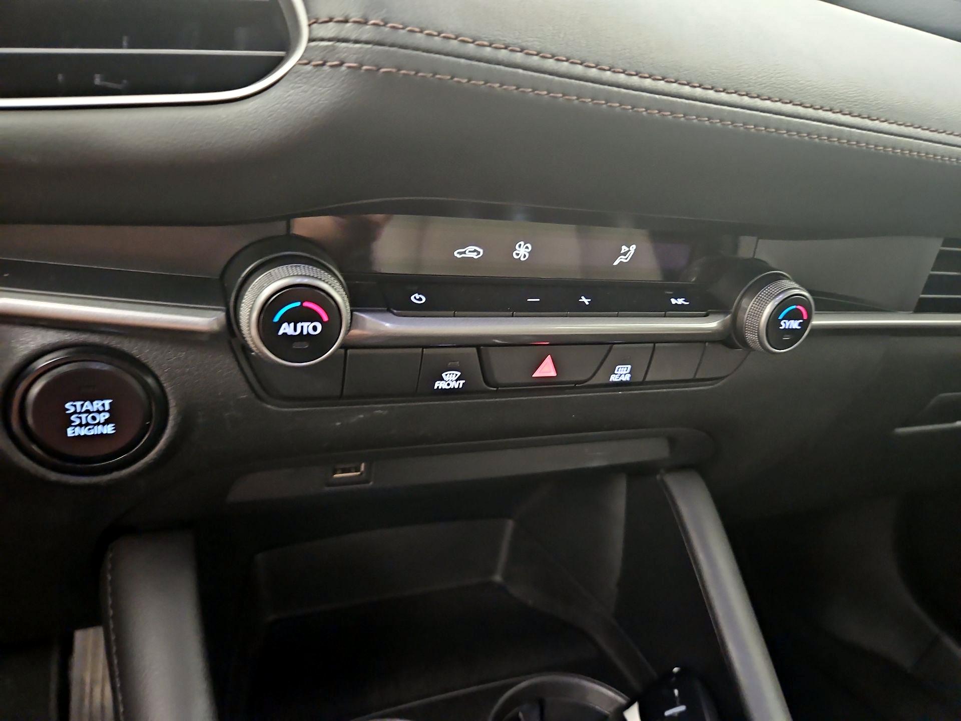 Thumbnail: 2020 Mazda Mazda3 - 17