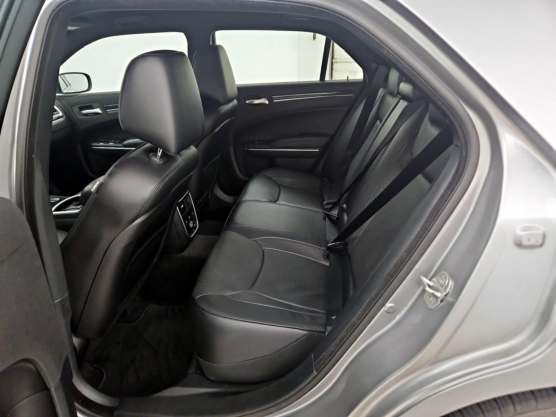 Thumbnail: 2014 Chrysler 300 - 20