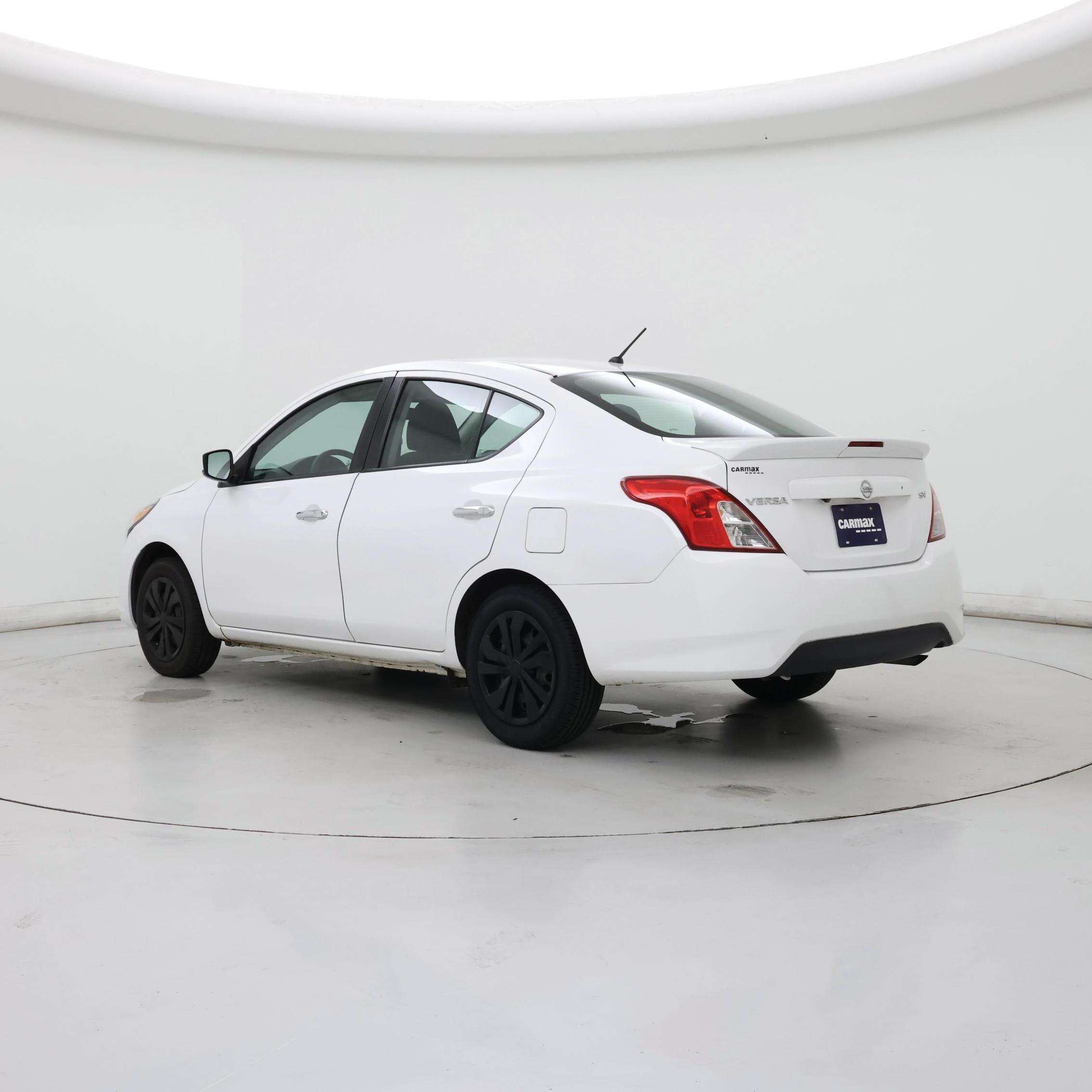 Thumbnail: 2019 Nissan Versa - 2