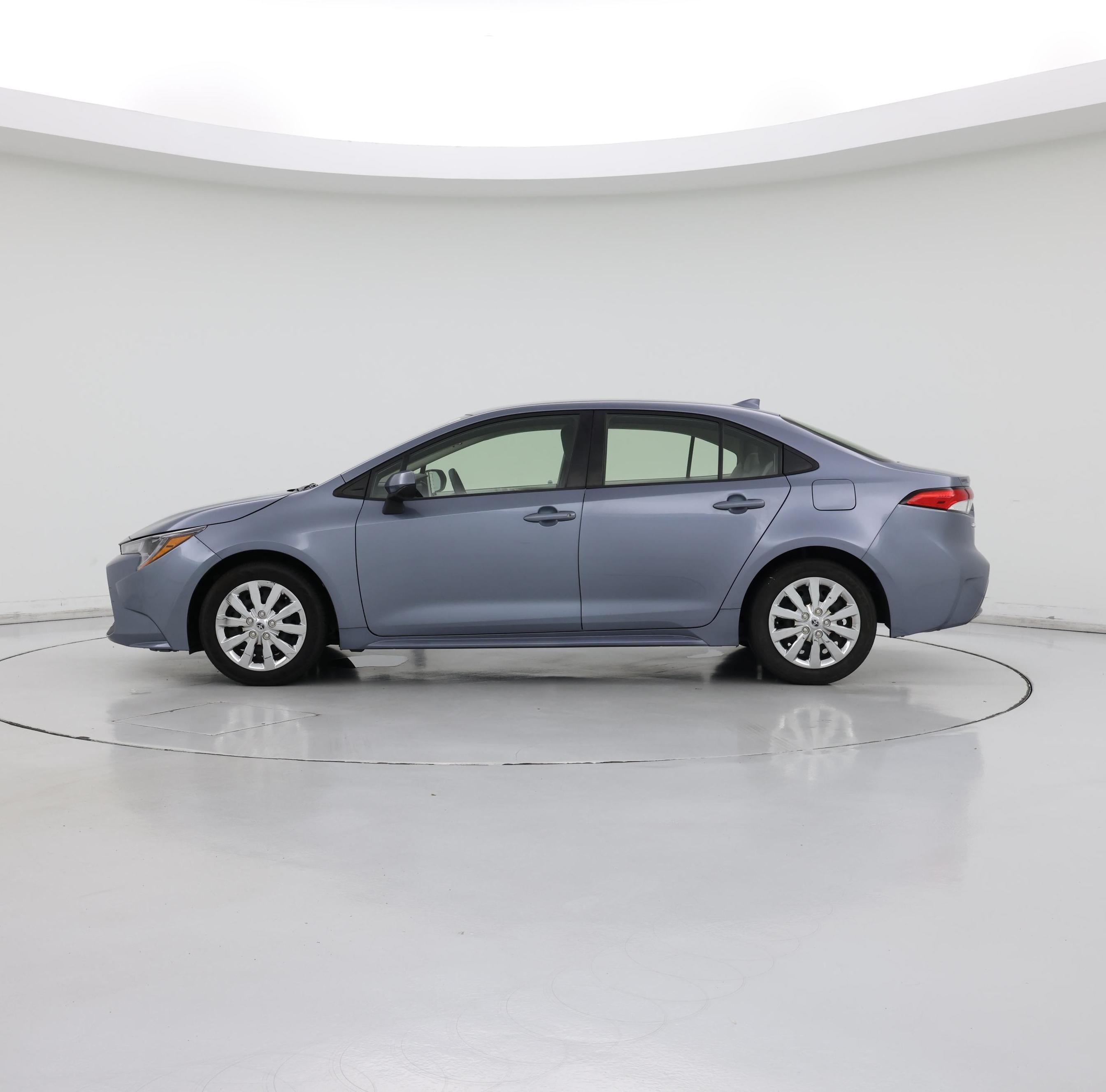 Thumbnail: 2021 Toyota Corolla - 3