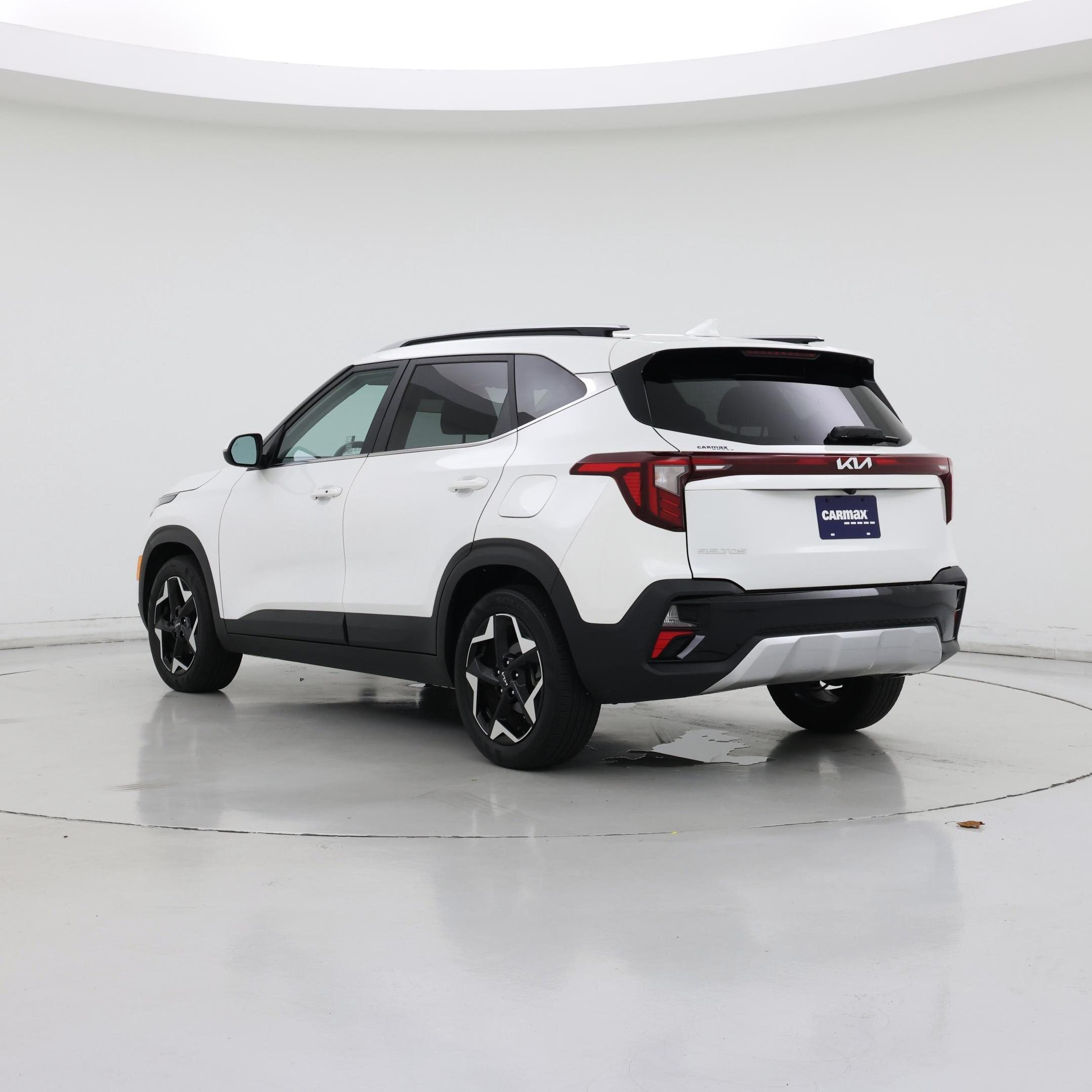Thumbnail: 2024 Kia Seltos - 2