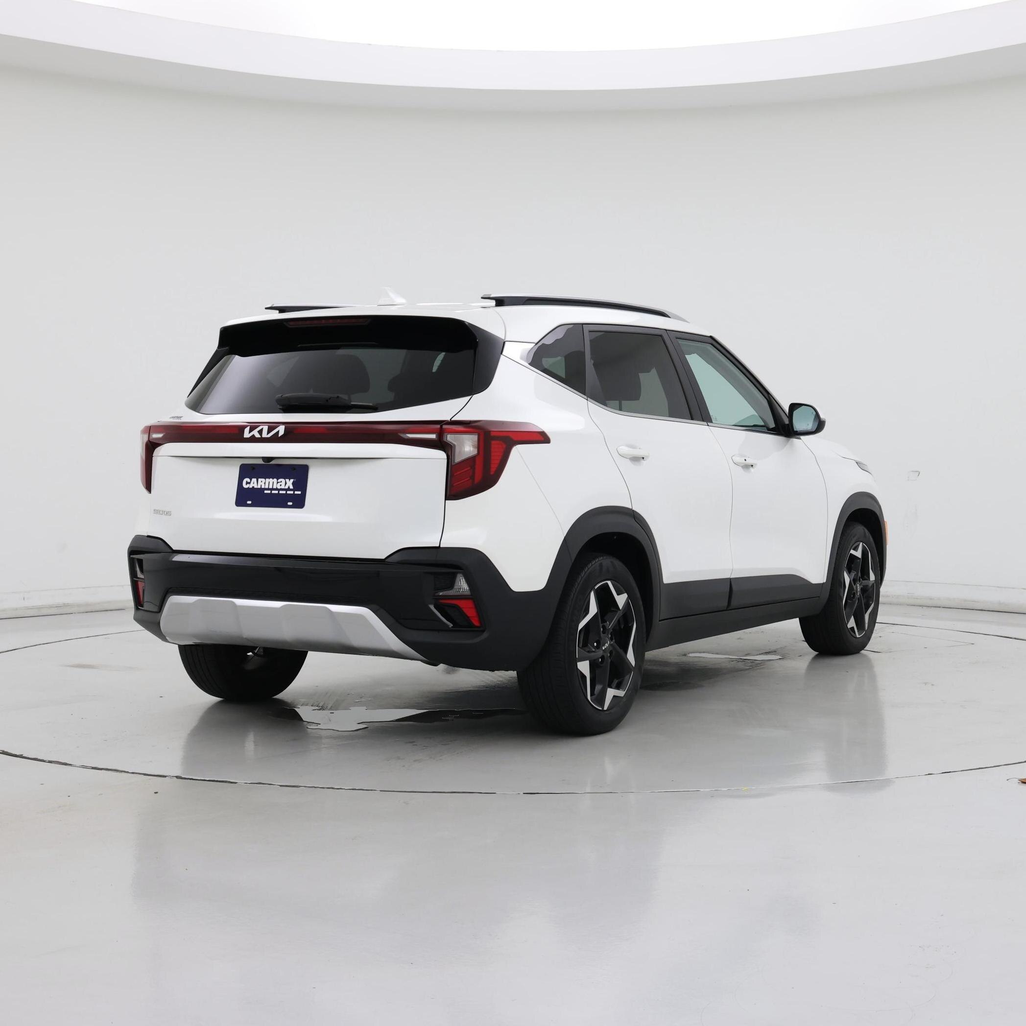 Thumbnail: 2024 Kia Seltos - 8