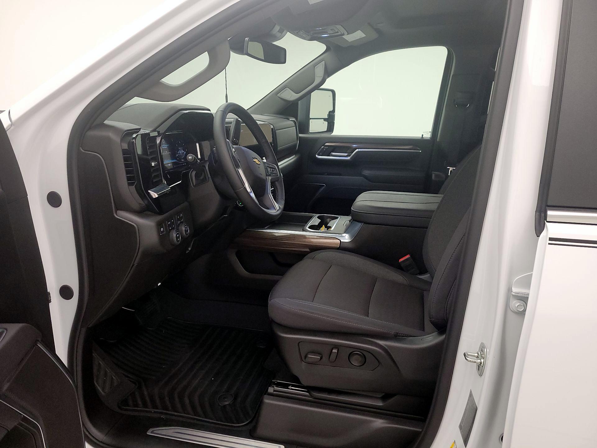 Thumbnail: 2025 Chevrolet Silverado 2500 - 11