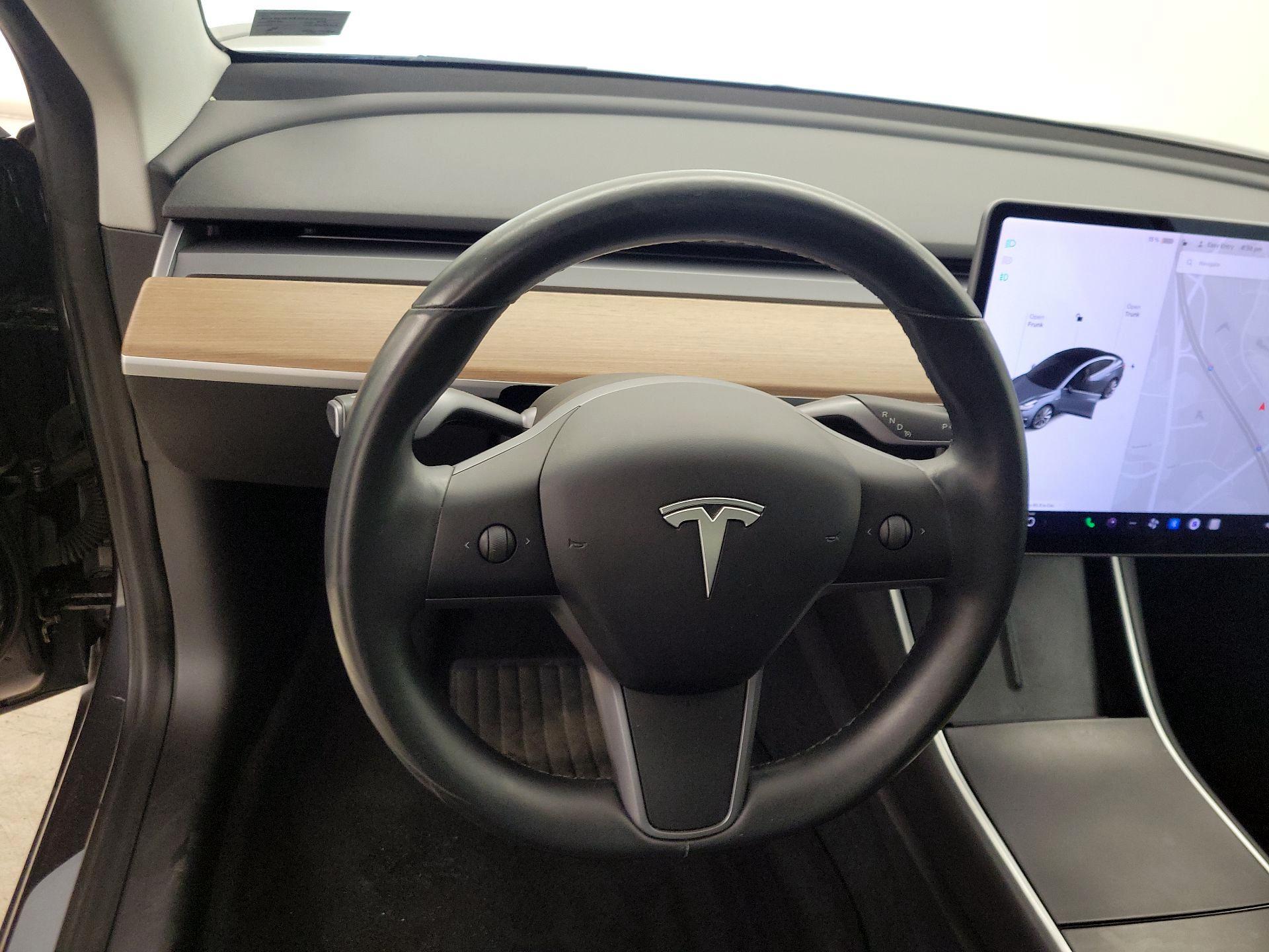 Thumbnail: 2018 Tesla Model 3 - 10