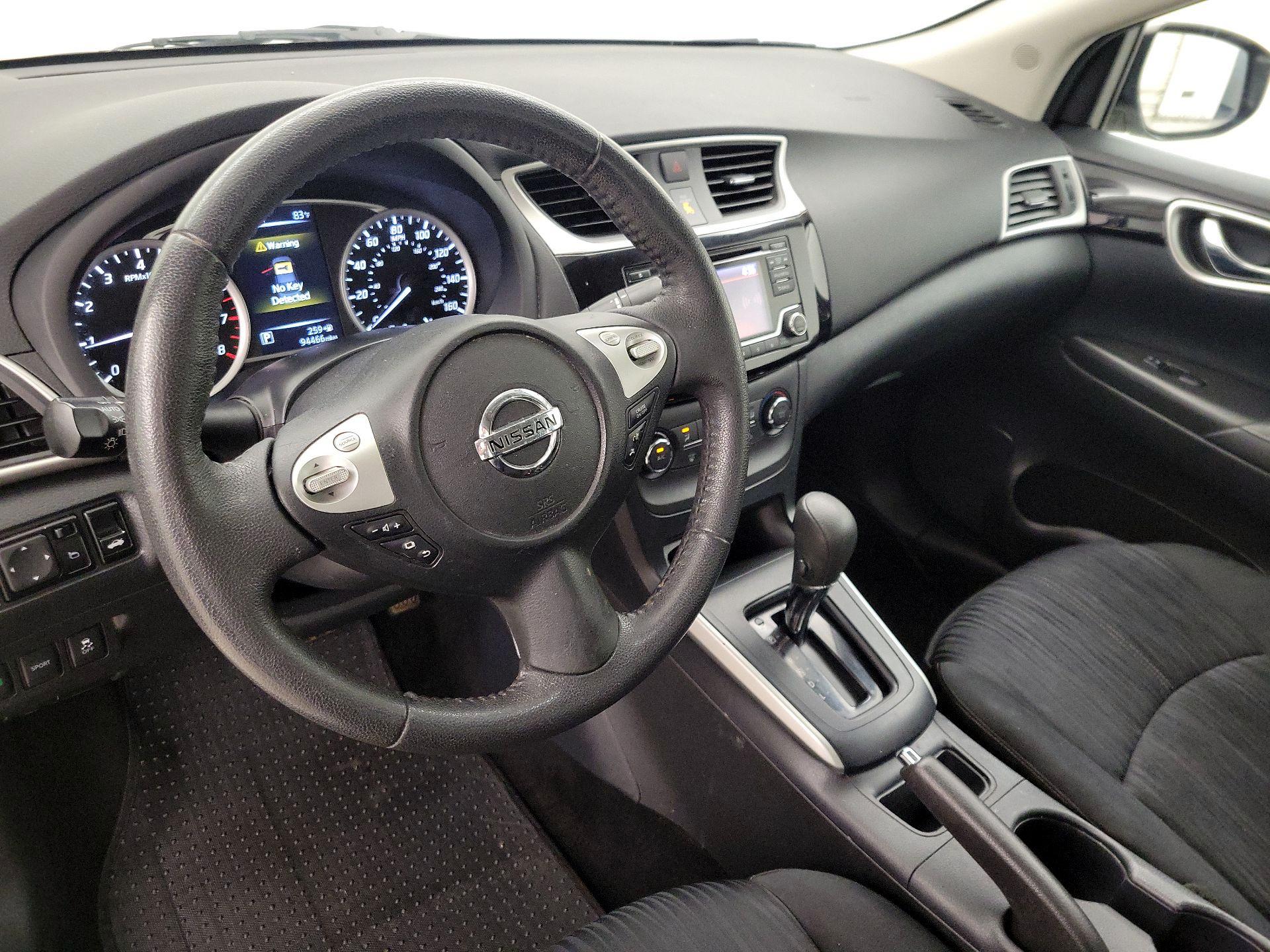 Thumbnail: 2017 Nissan Sentra - 9