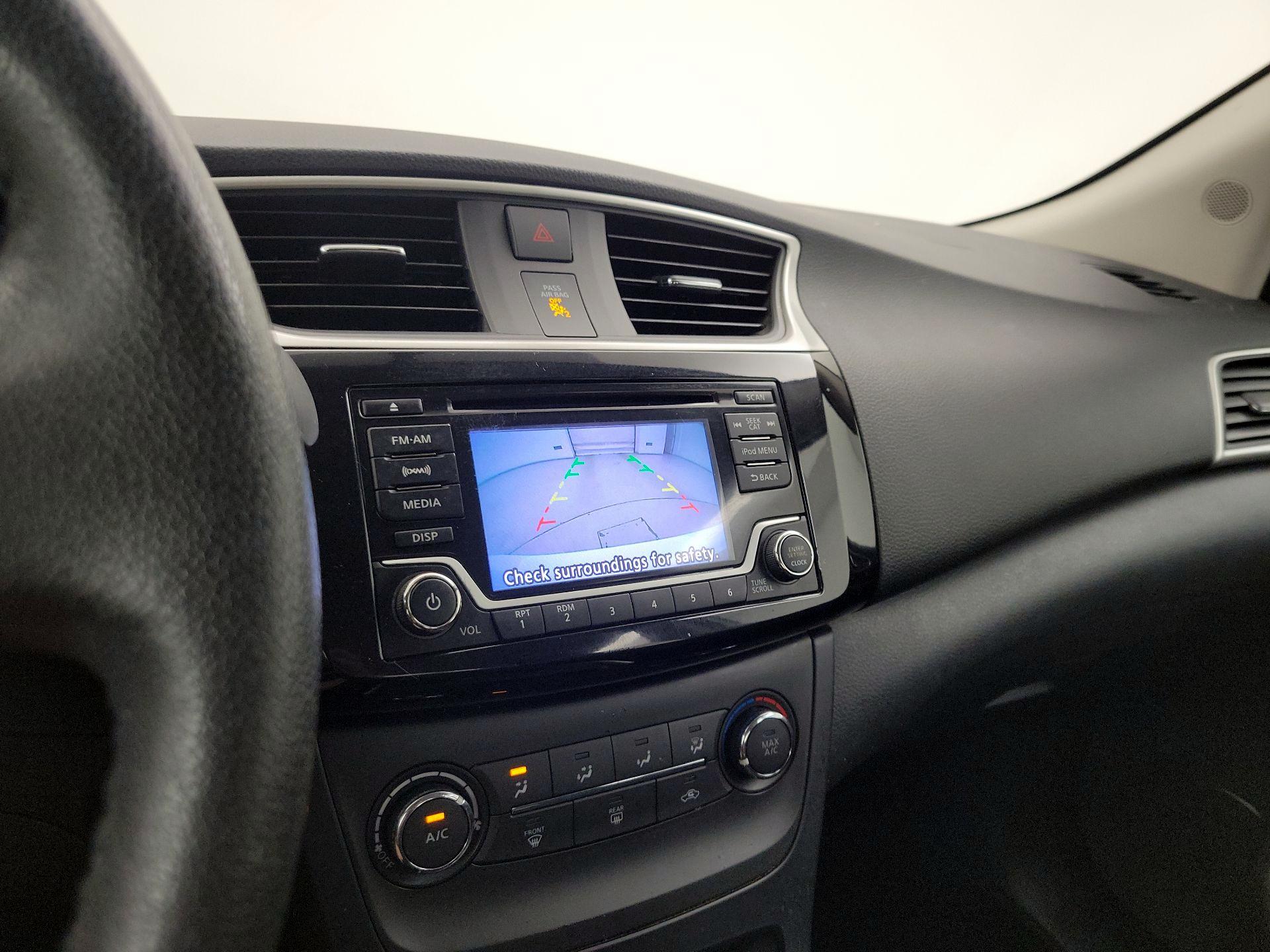 Thumbnail: 2017 Nissan Sentra - 14