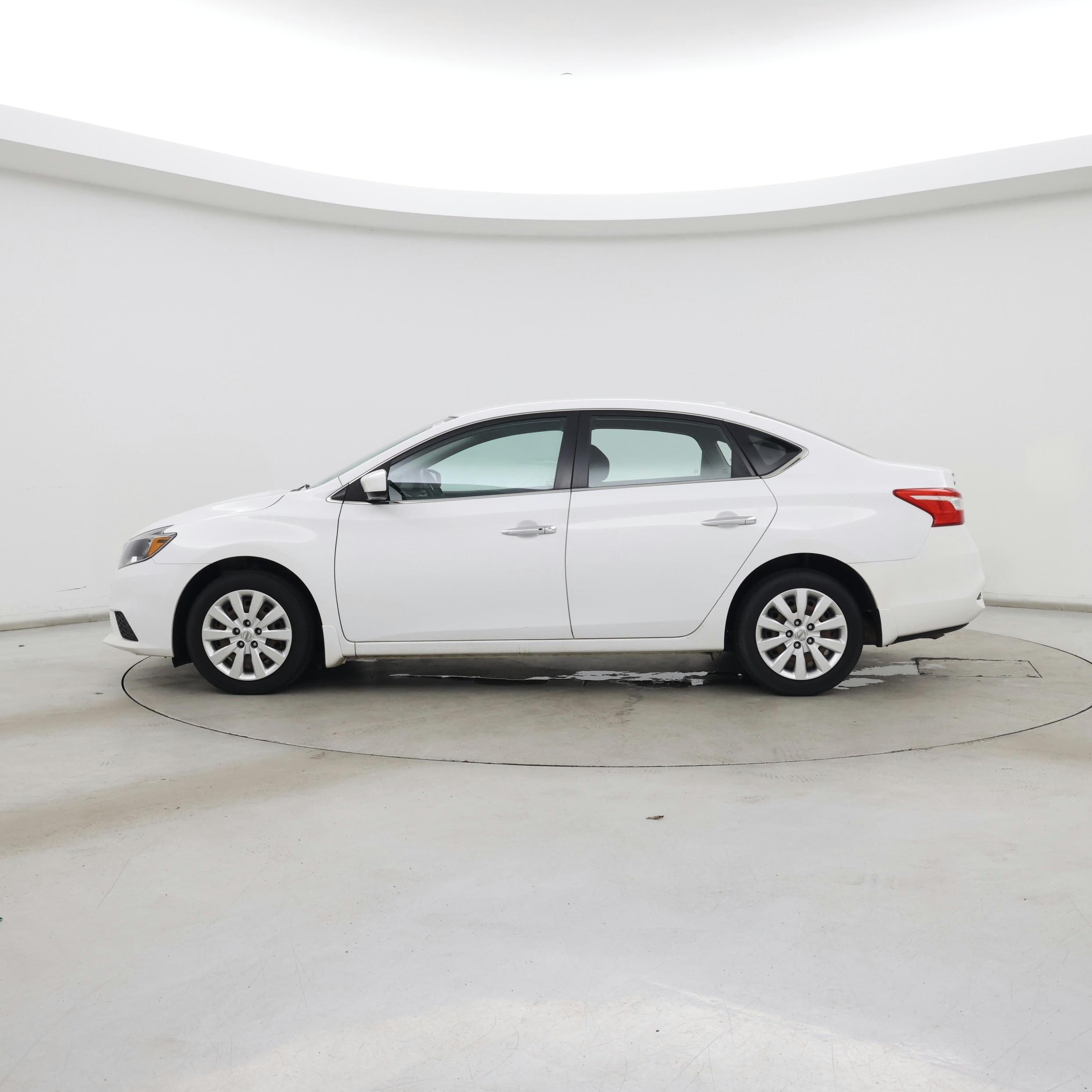 Thumbnail: 2017 Nissan Sentra - 3