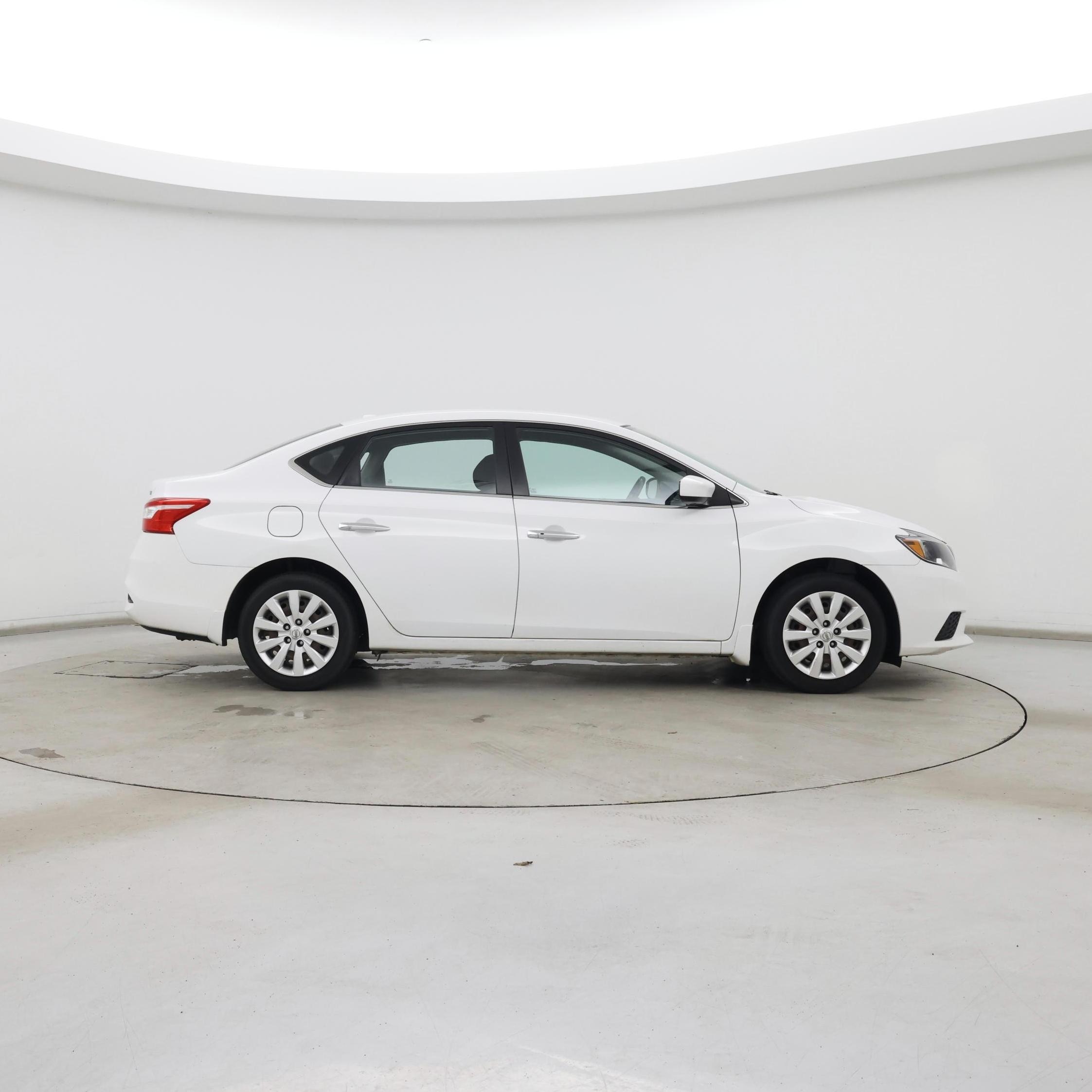 Thumbnail: 2017 Nissan Sentra - 7