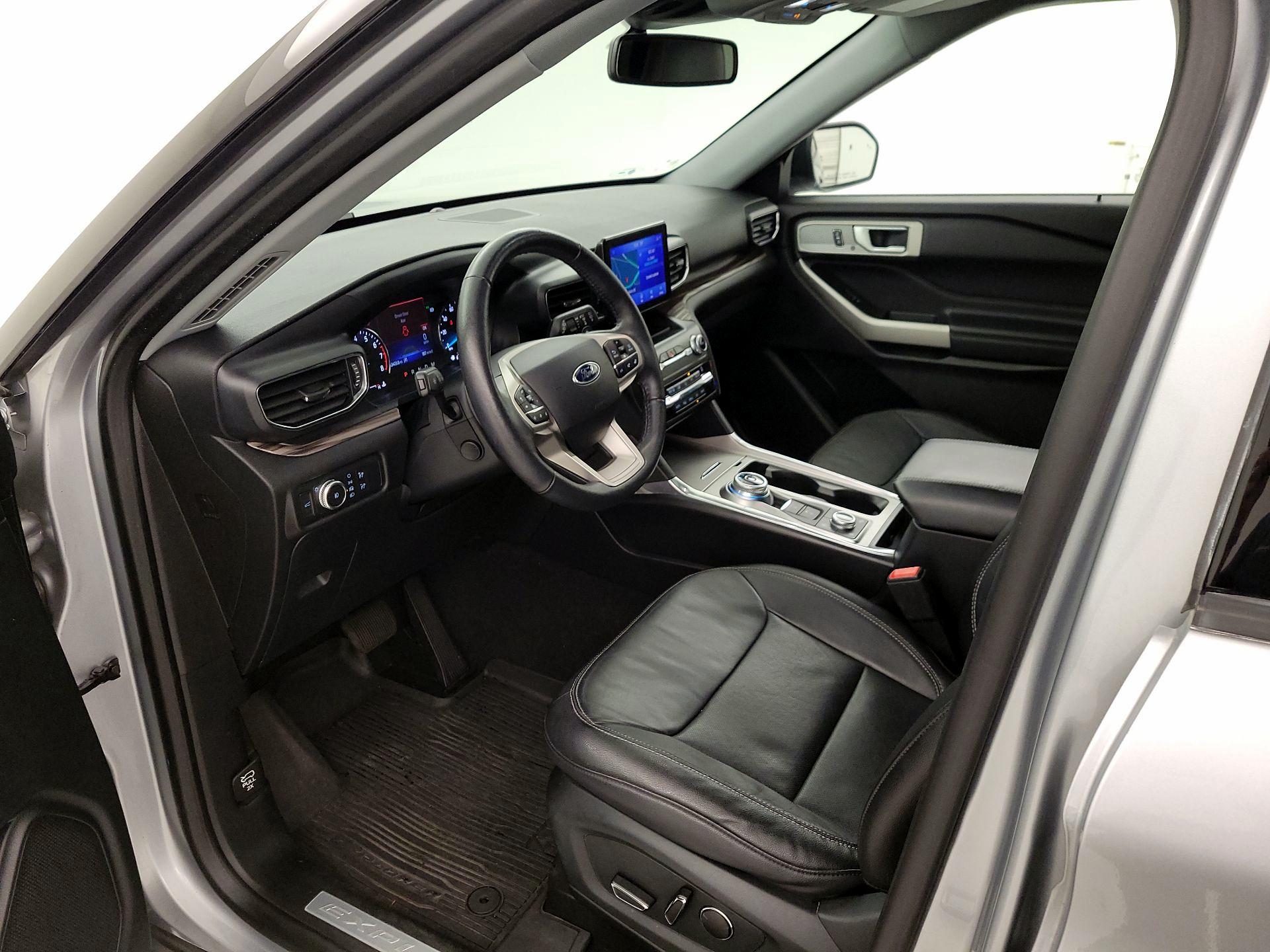Thumbnail: 2020 Ford Explorer - 9