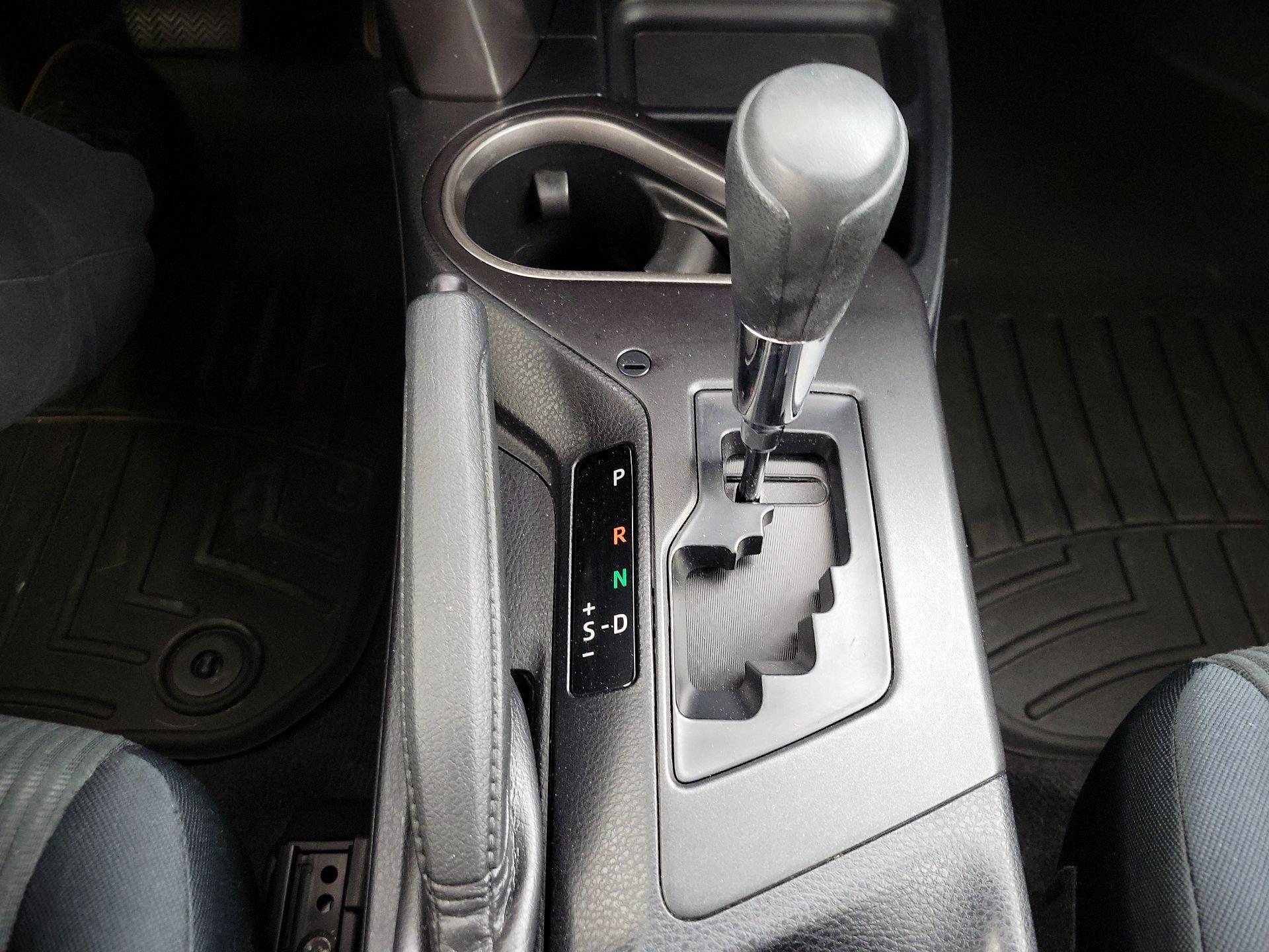 Thumbnail: 2016 Toyota RAV4 - 17