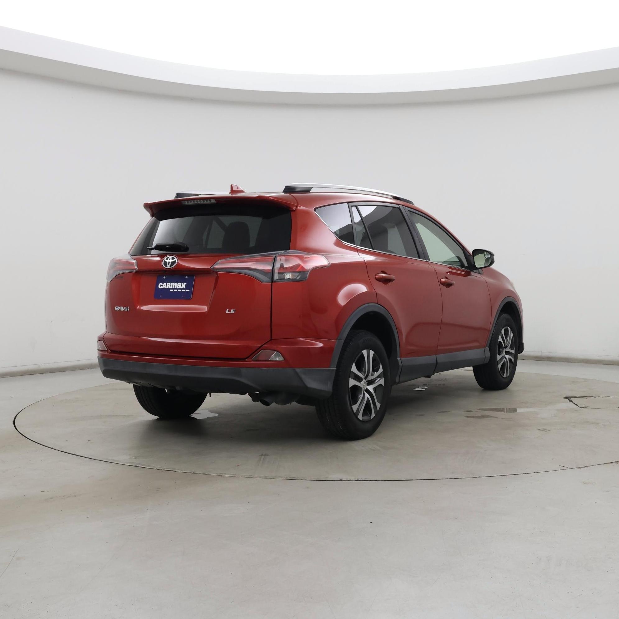 Thumbnail: 2016 Toyota RAV4 - 8