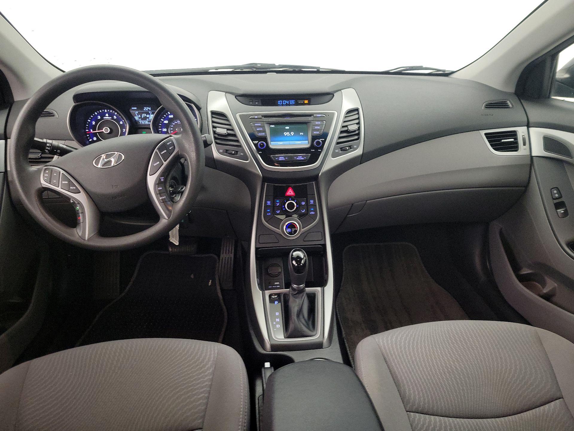 Thumbnail: 2015 Hyundai Elantra - 9