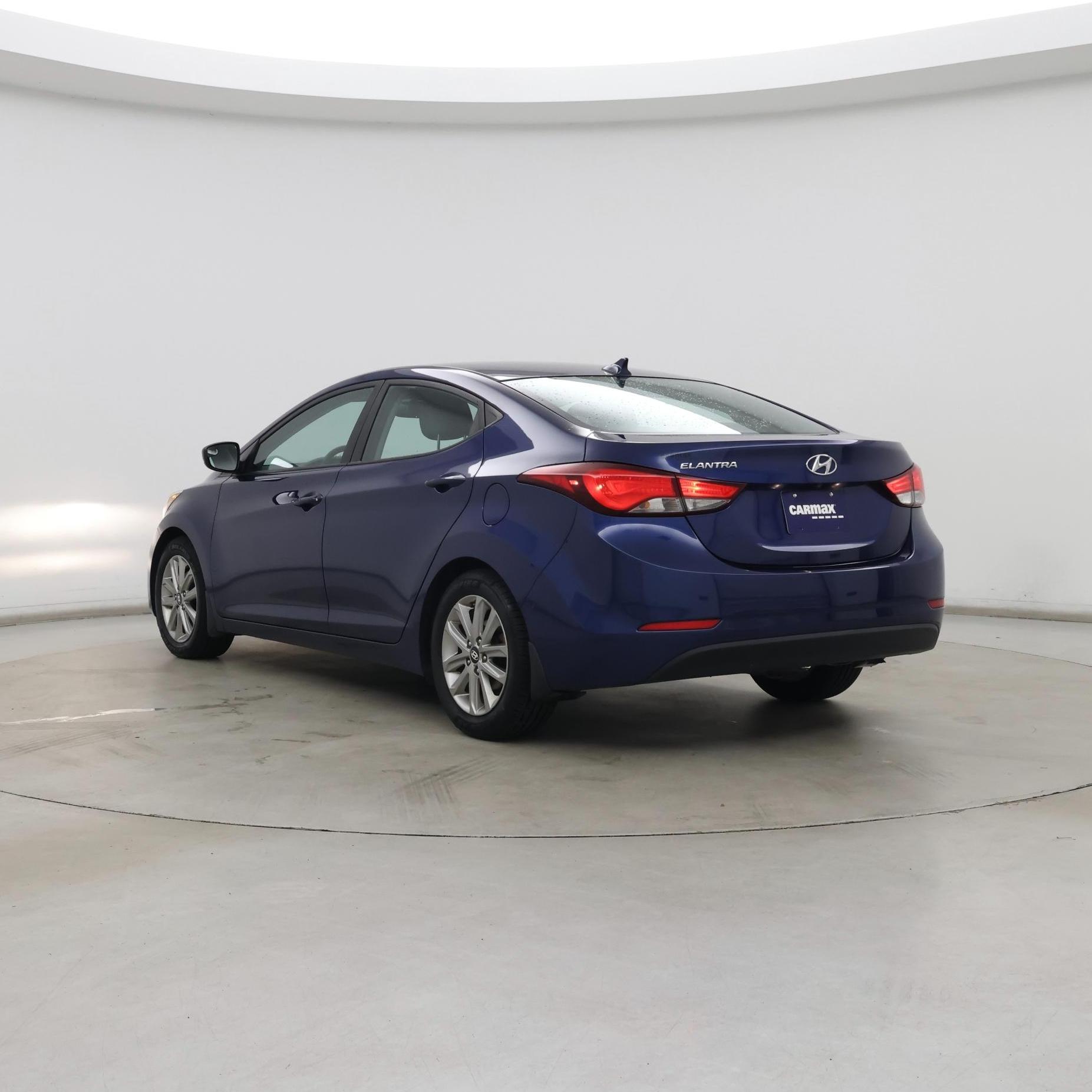 Thumbnail: 2015 Hyundai Elantra - 2