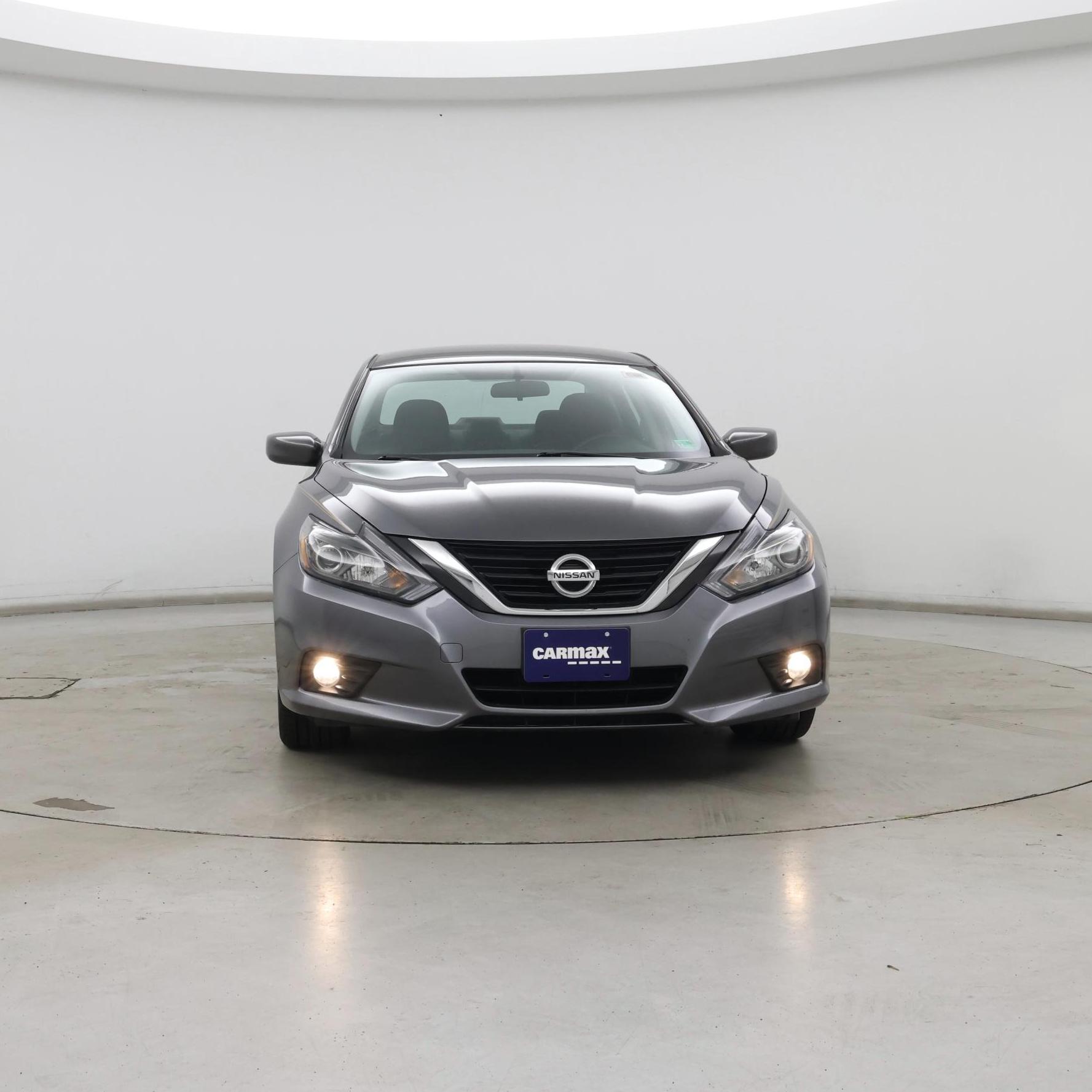 Thumbnail: 2017 Nissan Altima - 5