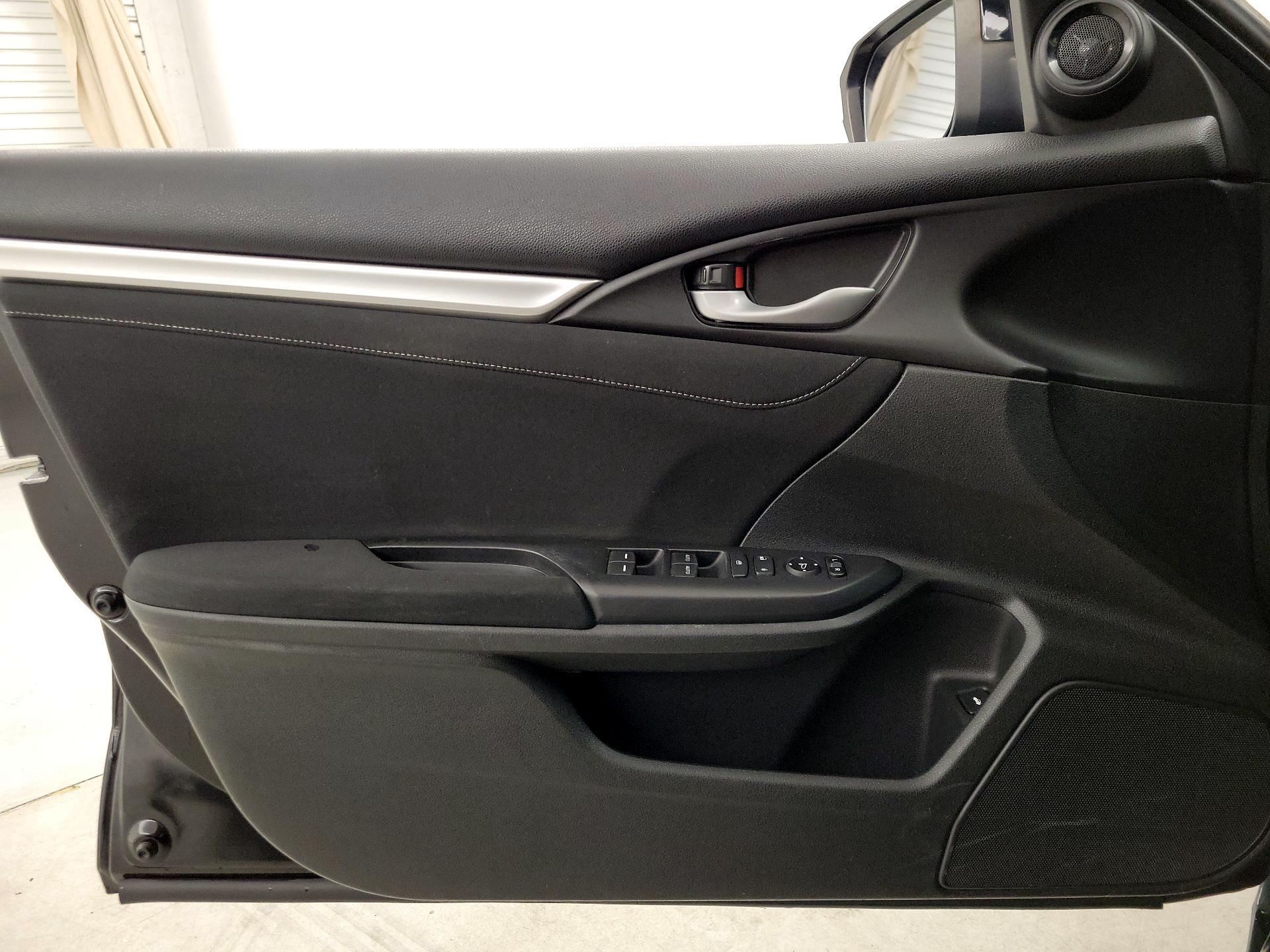 Thumbnail: 2019 Honda Civic - 12