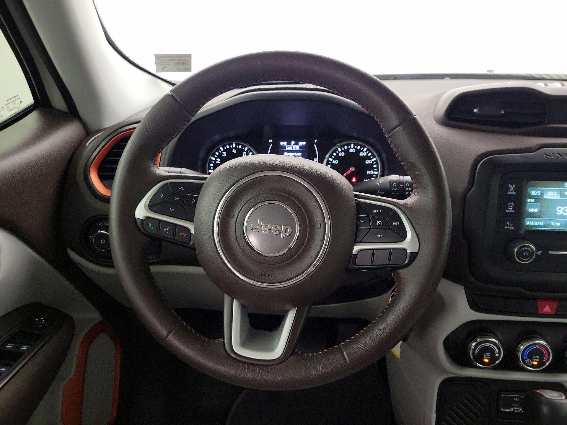 Thumbnail: 2015 Jeep Renegade - 10