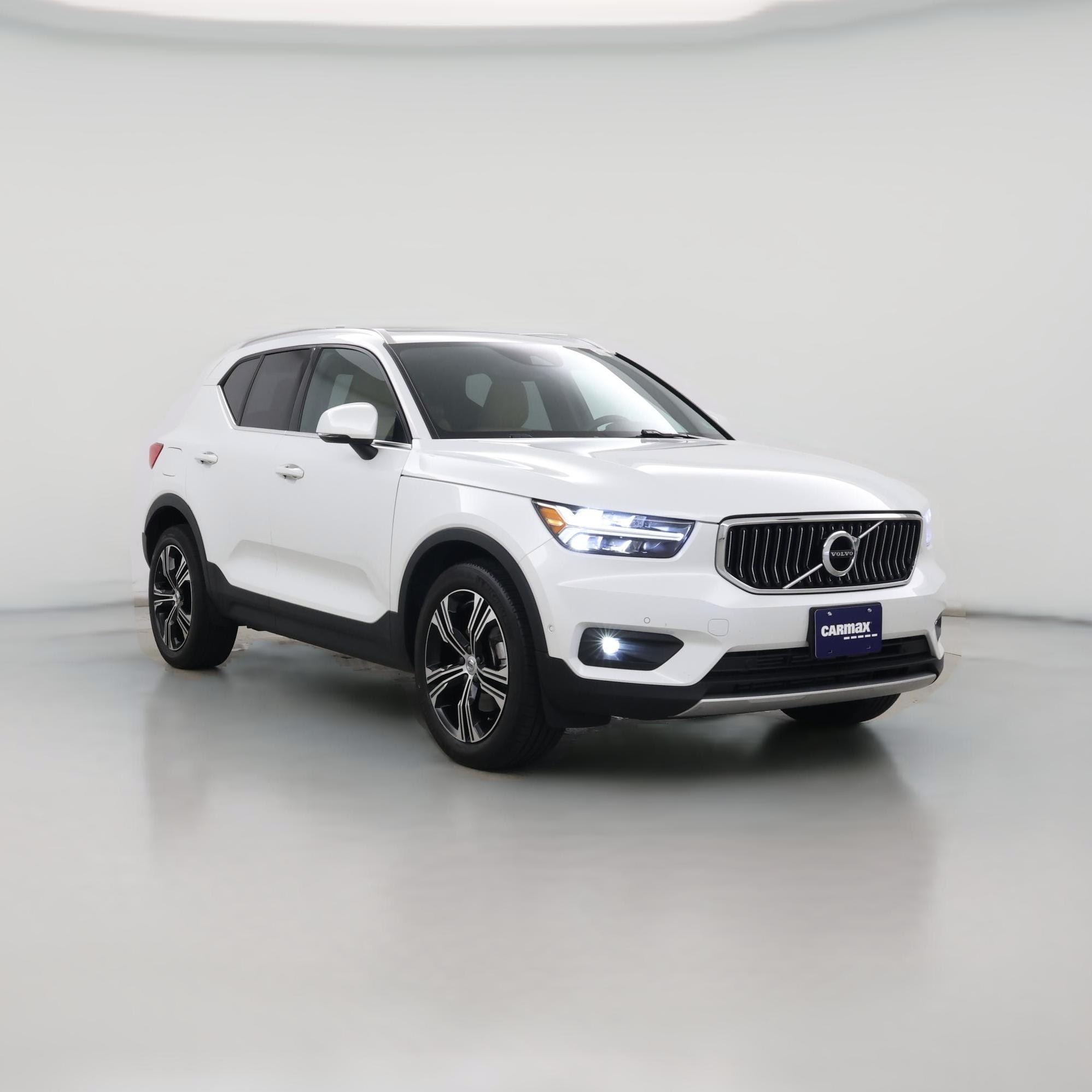 Thumbnail: 2019 Volvo XC40 - 1