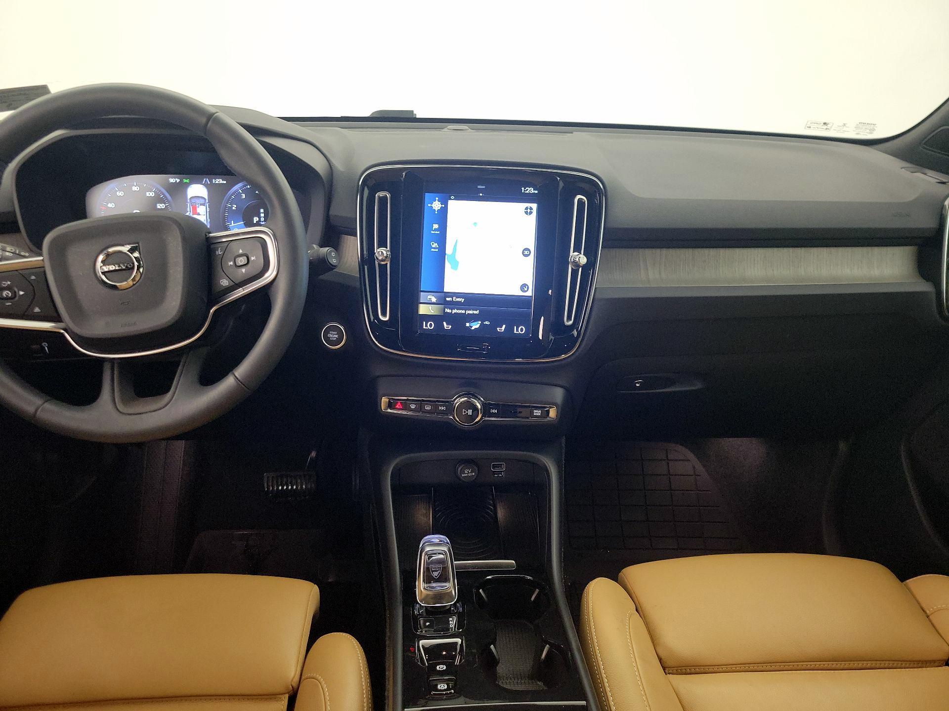 Thumbnail: 2019 Volvo XC40 - 9
