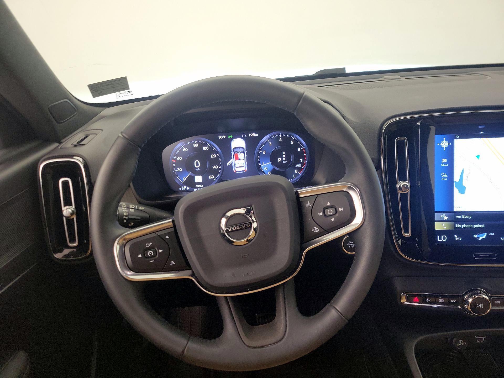 Thumbnail: 2019 Volvo XC40 - 10
