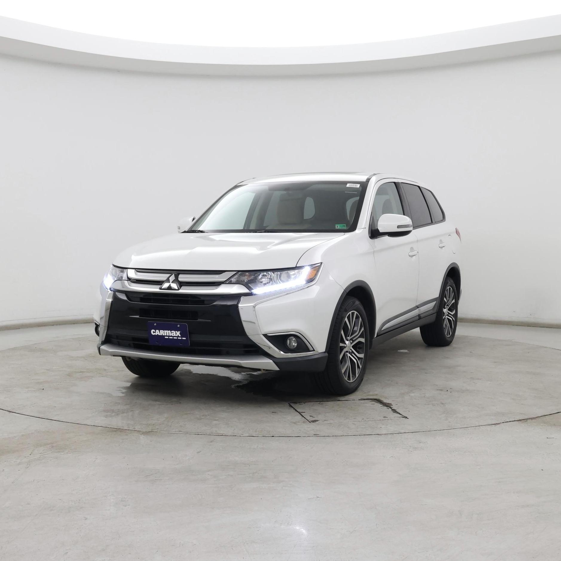 Thumbnail: 2017 Mitsubishi Outlander - 4