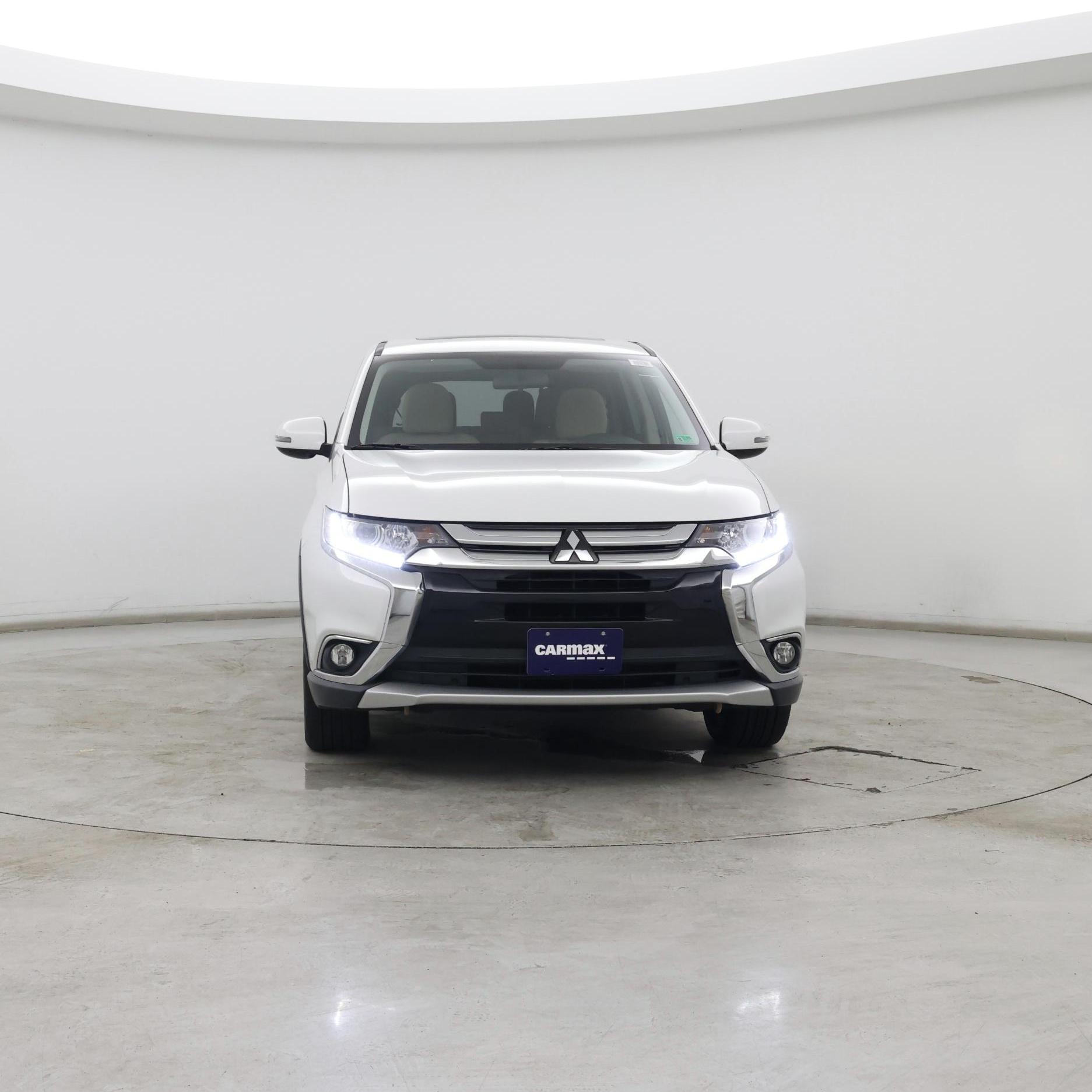 Thumbnail: 2017 Mitsubishi Outlander - 5