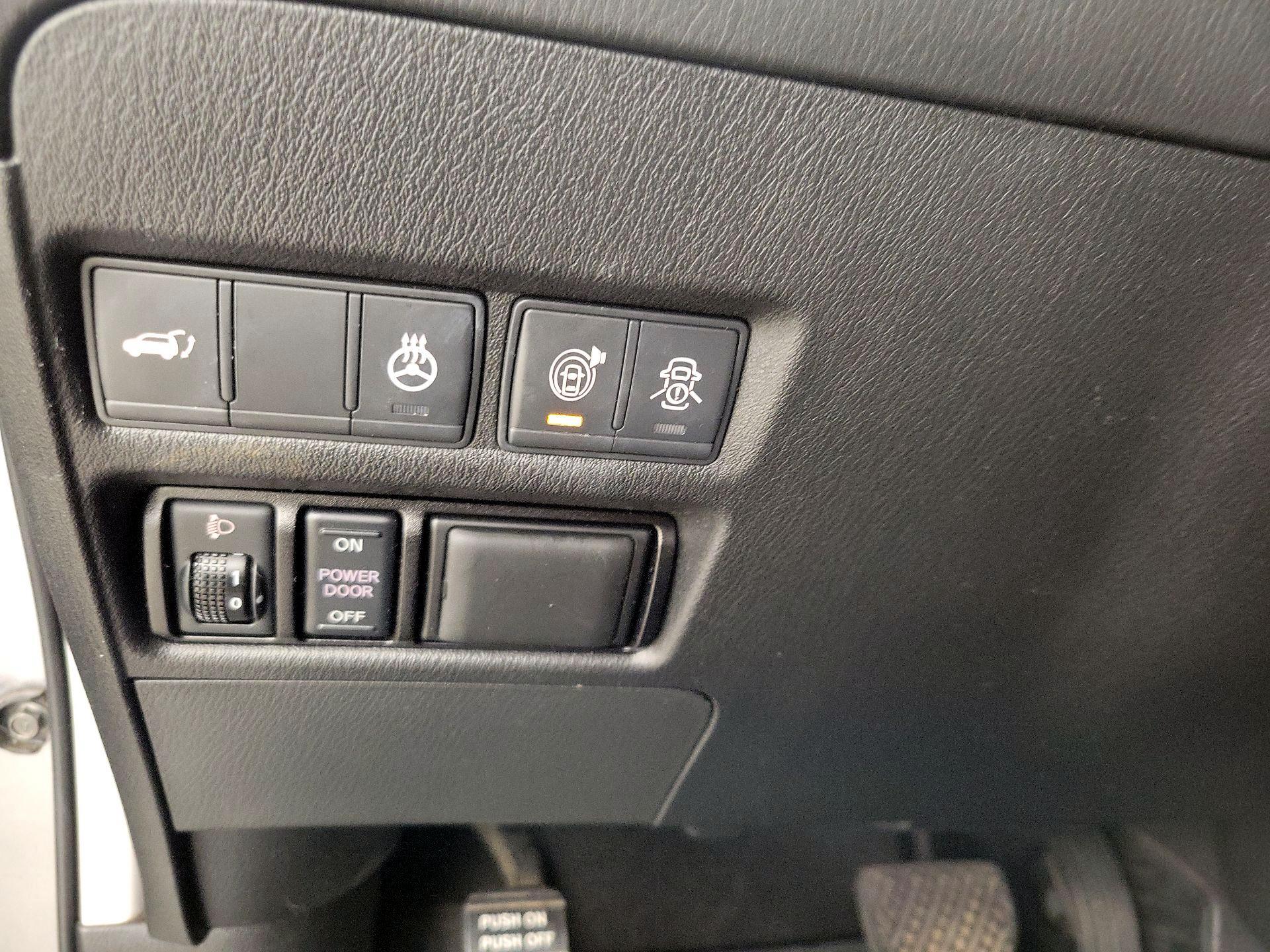 Thumbnail: 2019 Nissan Armada - 13