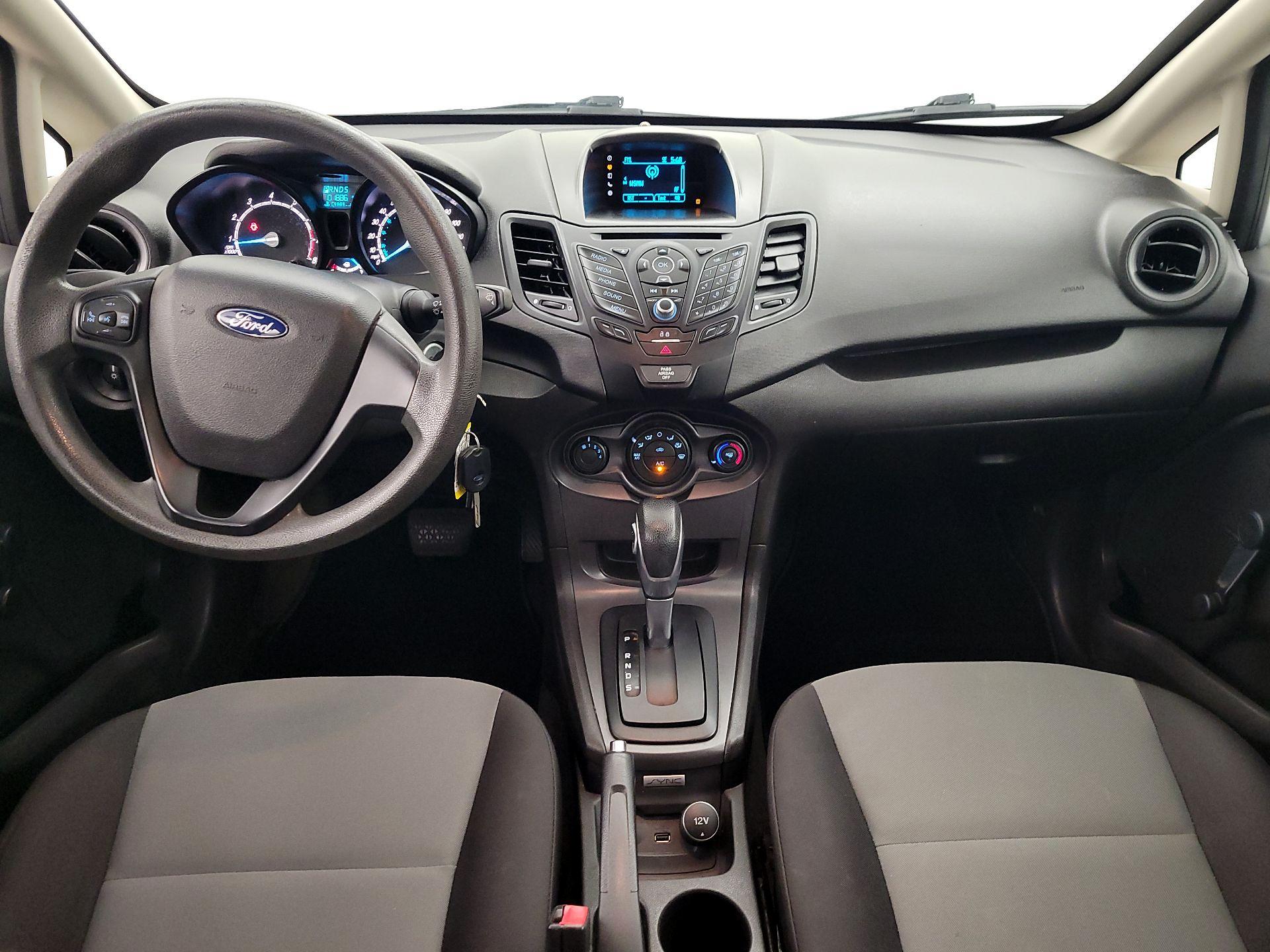 Thumbnail: 2016 Ford Fiesta - 9
