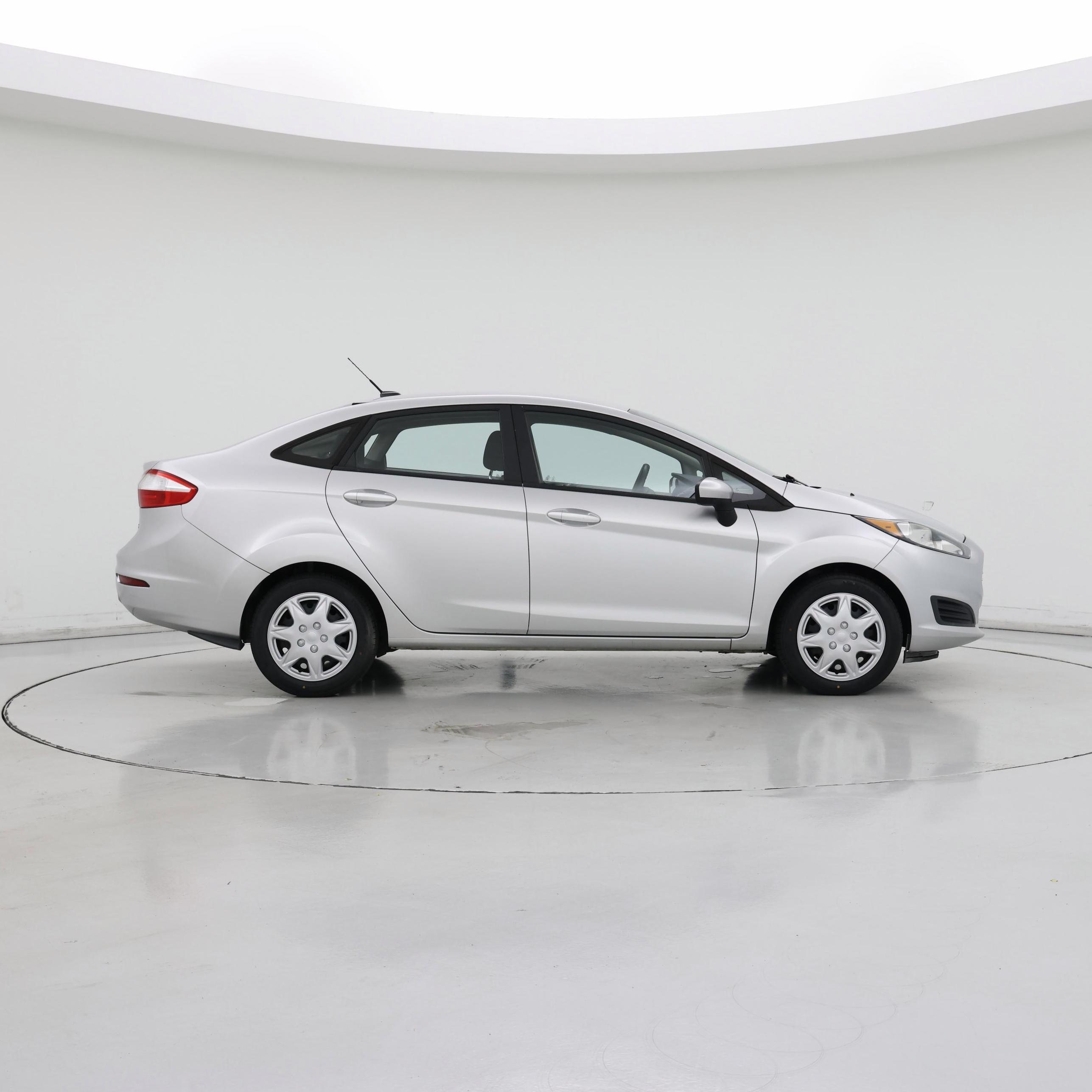 Thumbnail: 2016 Ford Fiesta - 7