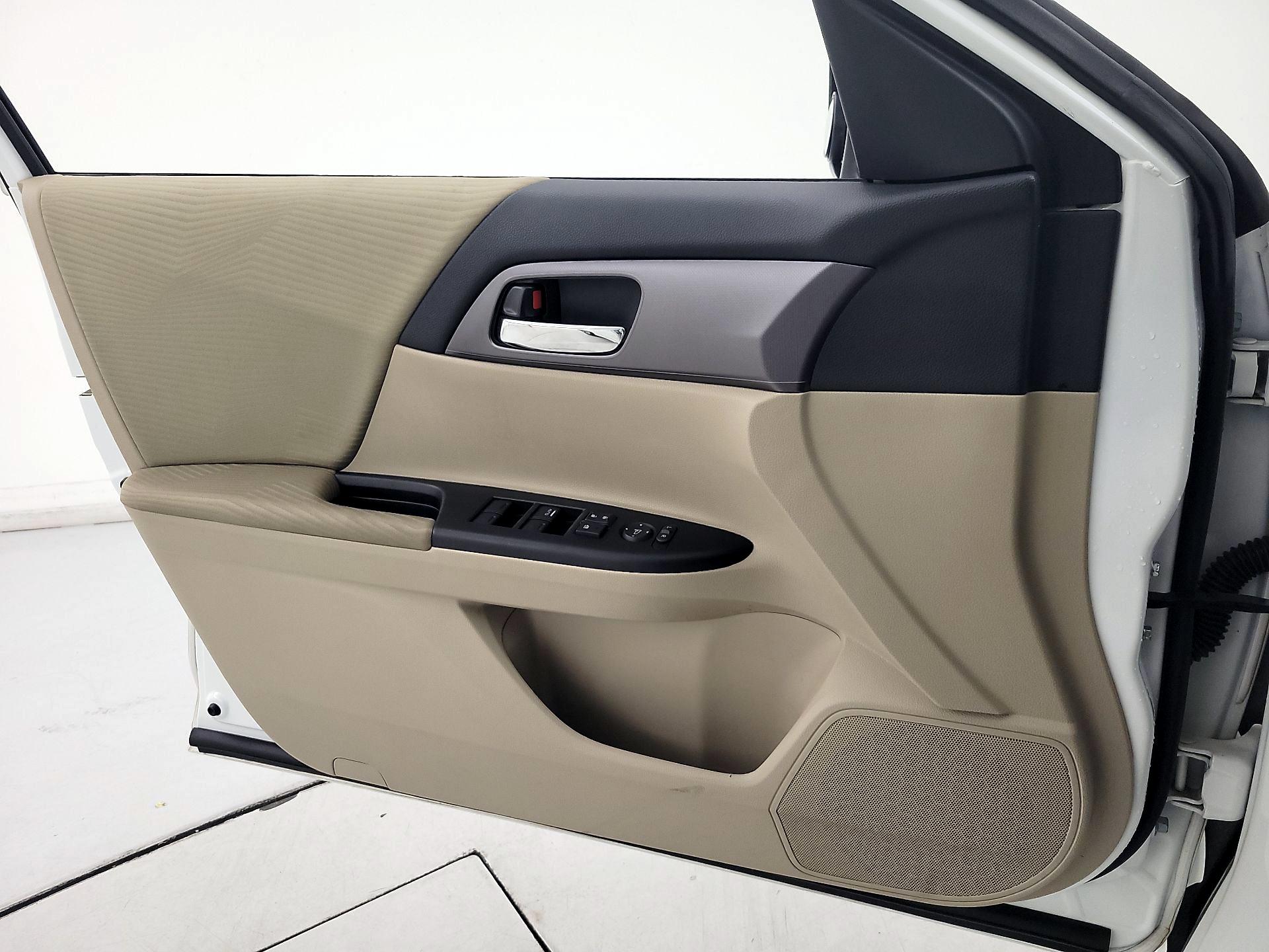 Thumbnail: 2014 Honda Accord - 12