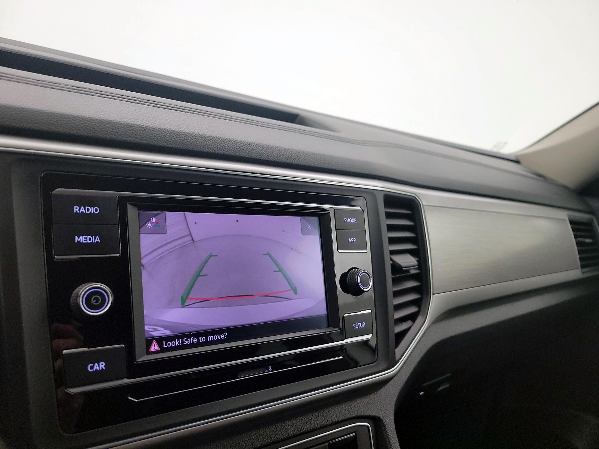 Thumbnail: 2018 Volkswagen Atlas - 14