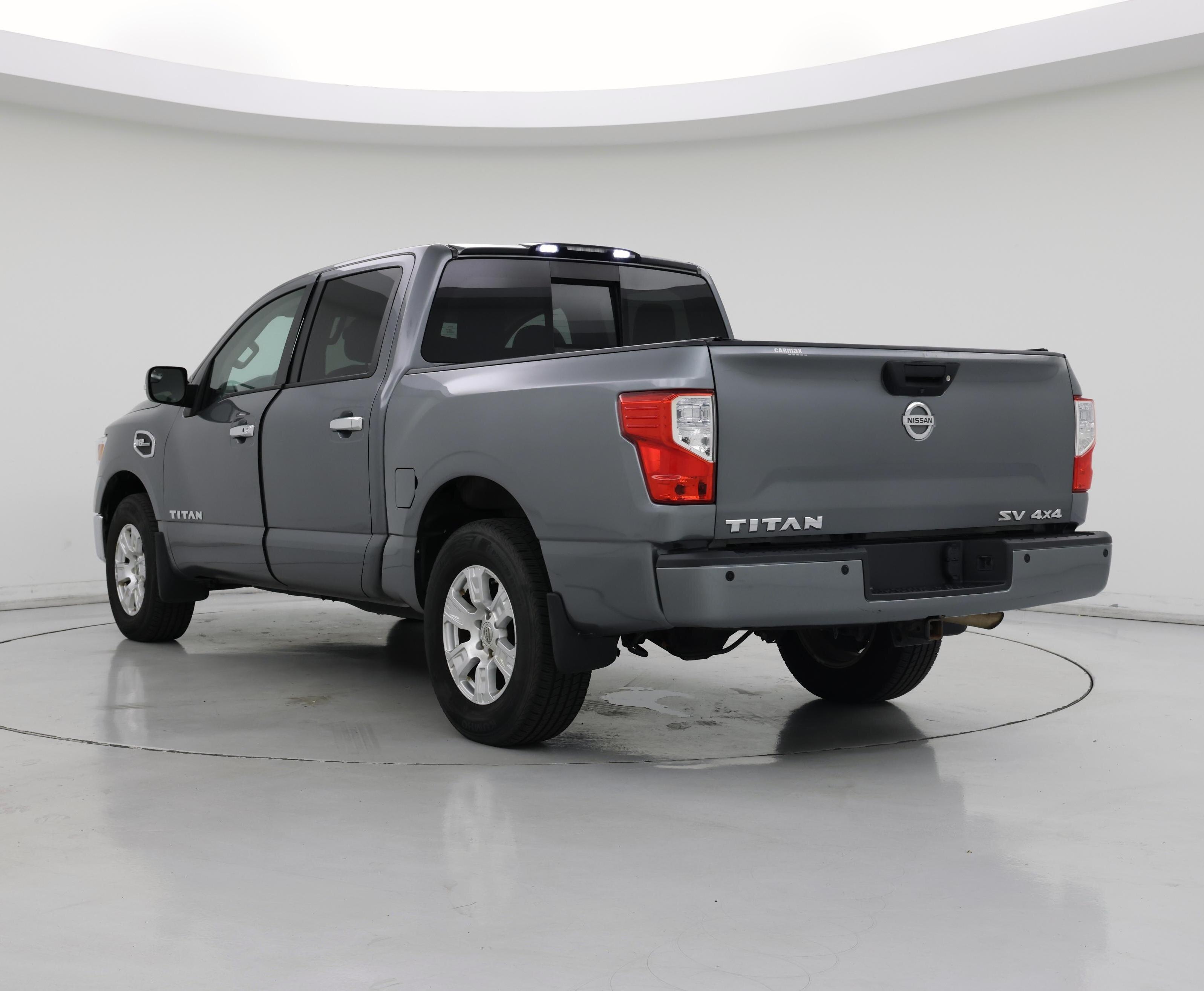 Thumbnail: 2017 Nissan Titan - 2