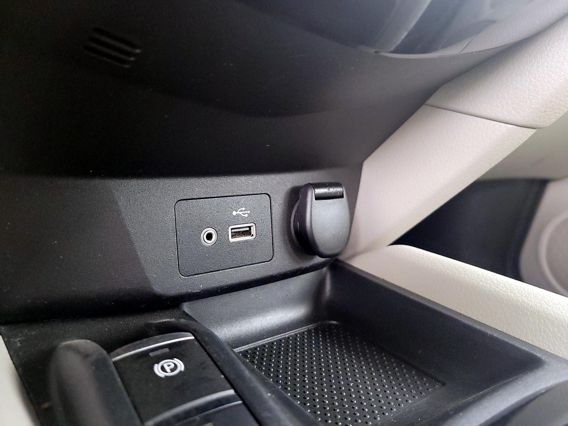 Thumbnail: 2019 Nissan Rogue Sport - 18