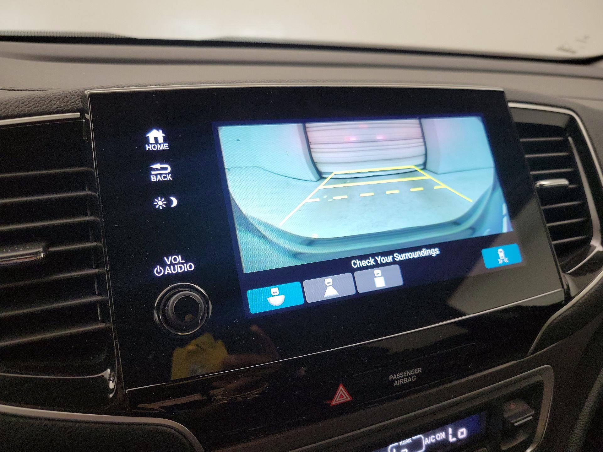 Thumbnail: 2020 Honda Pilot - 12
