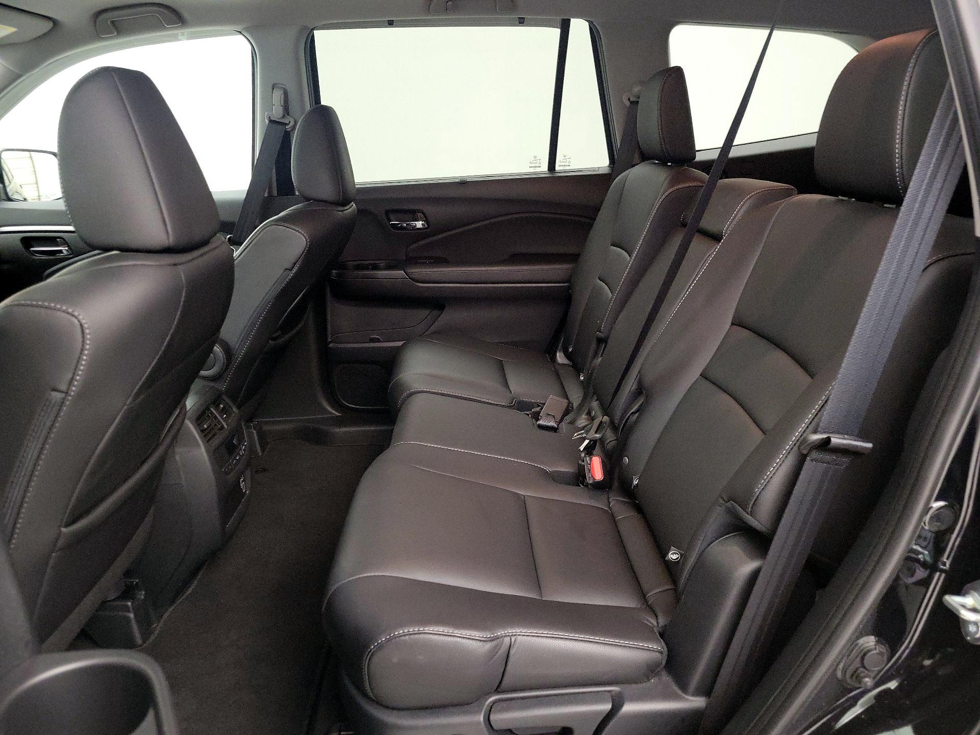 Thumbnail: 2020 Honda Pilot - 18