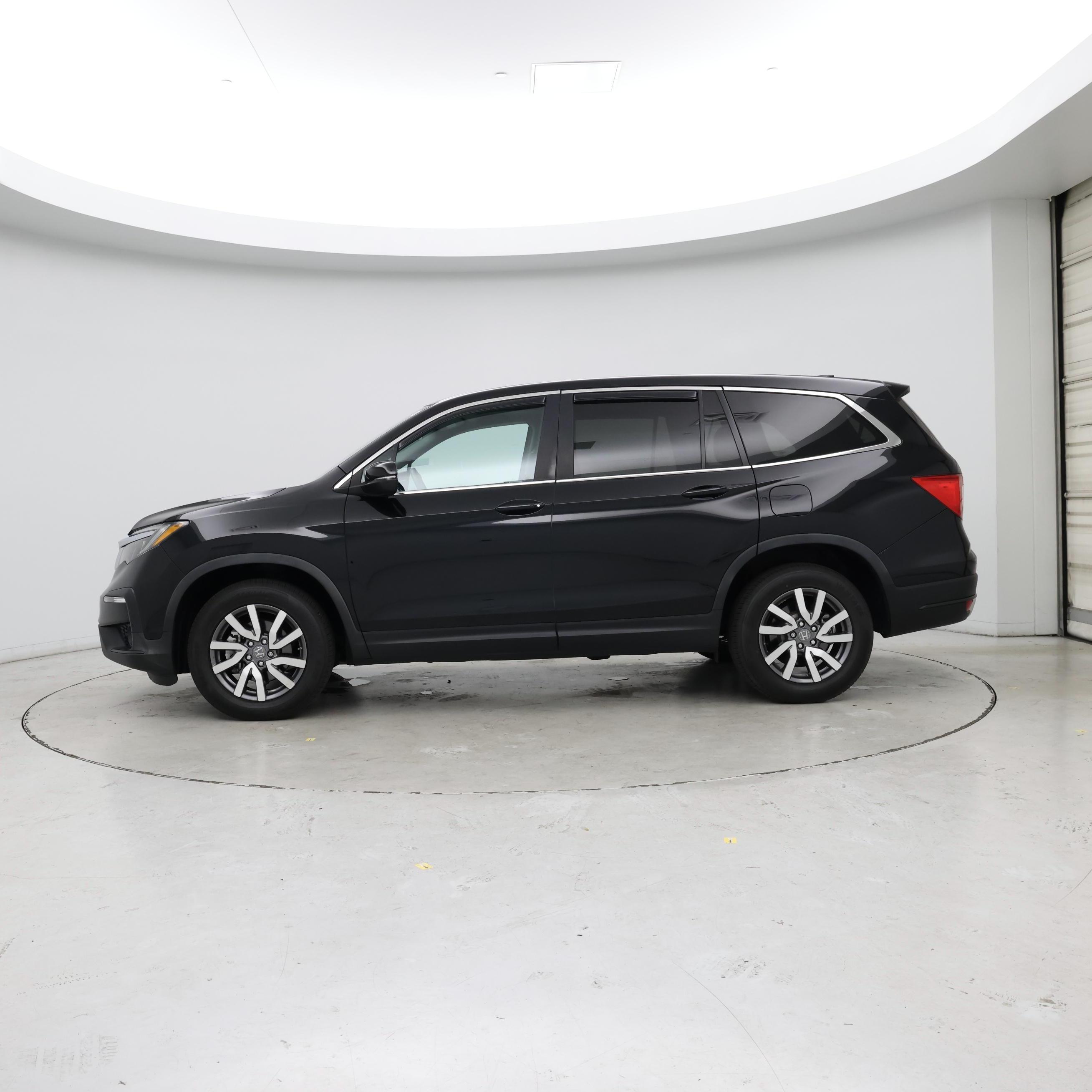 Thumbnail: 2020 Honda Pilot - 3
