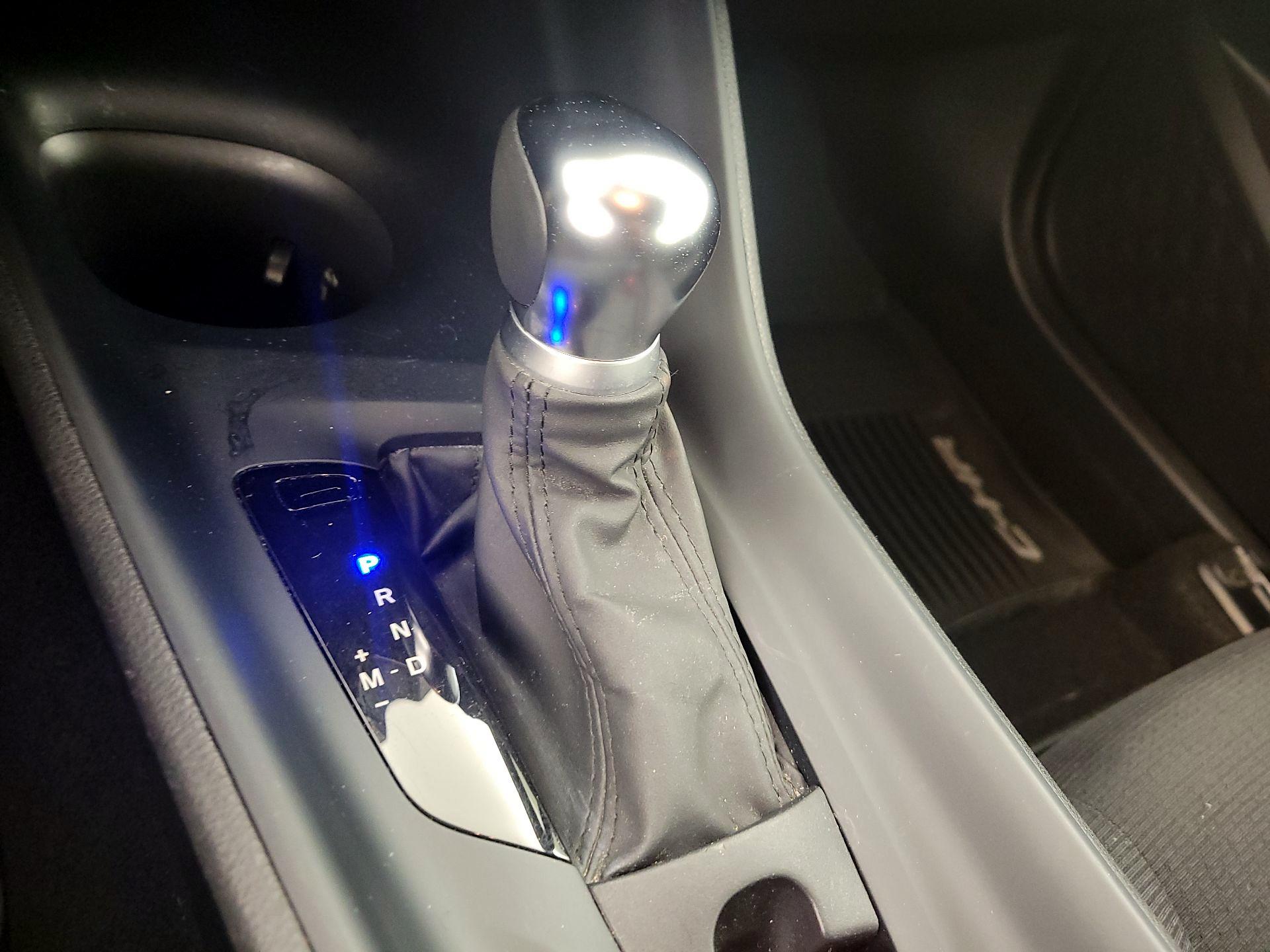 Thumbnail: 2019 Toyota C-HR - 17