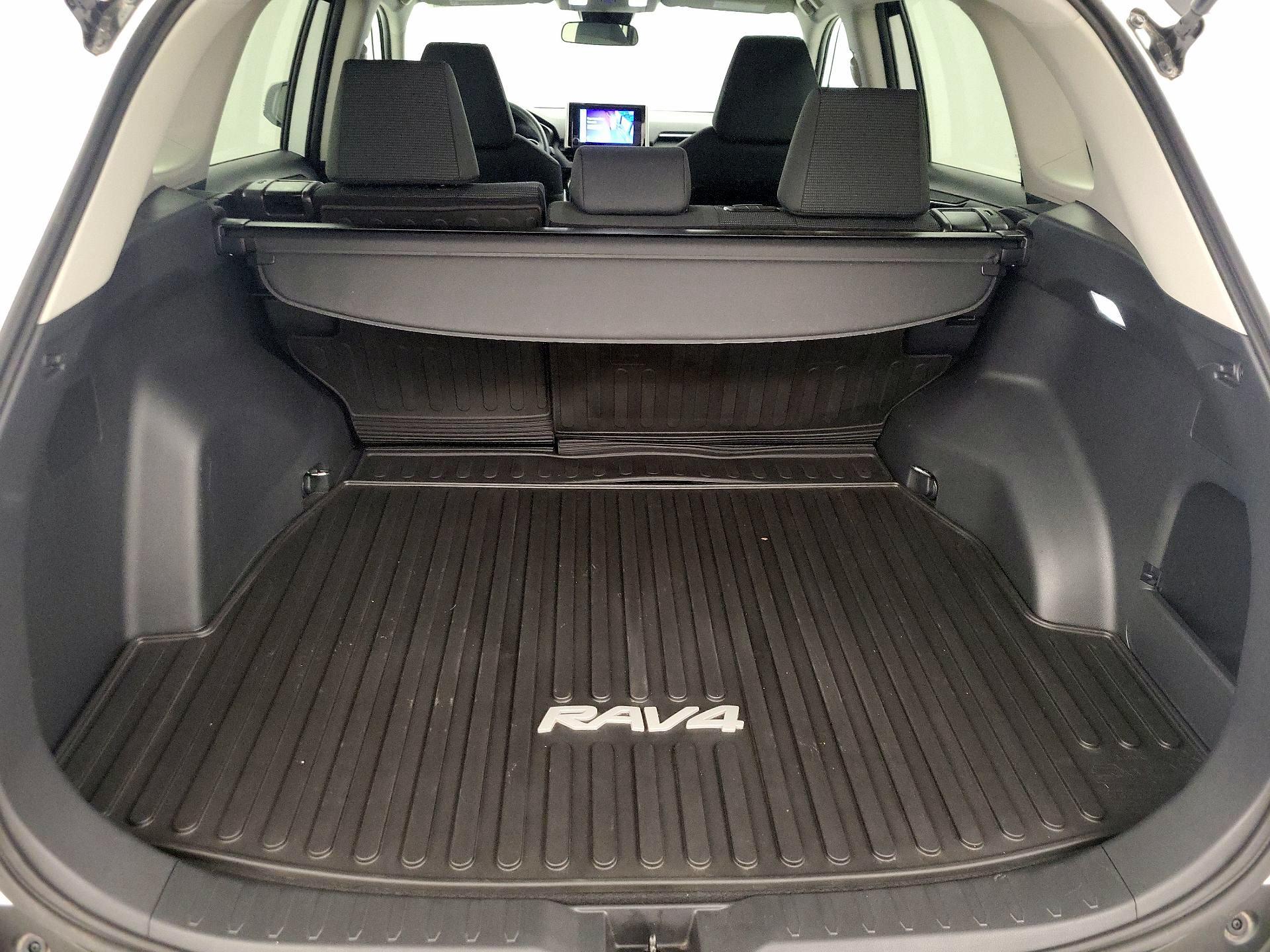 Thumbnail: 2024 Toyota RAV4 - 20