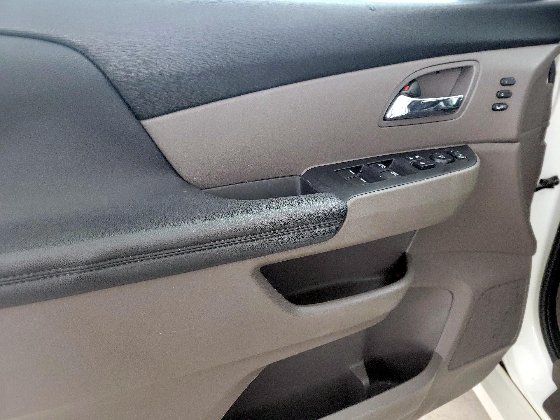 Thumbnail: 2016 Honda Odyssey - 12
