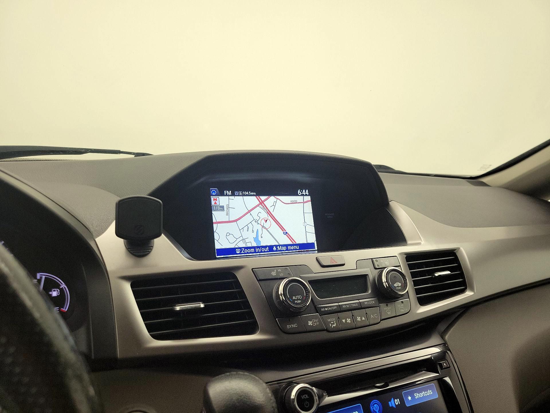 Thumbnail: 2016 Honda Odyssey - 14