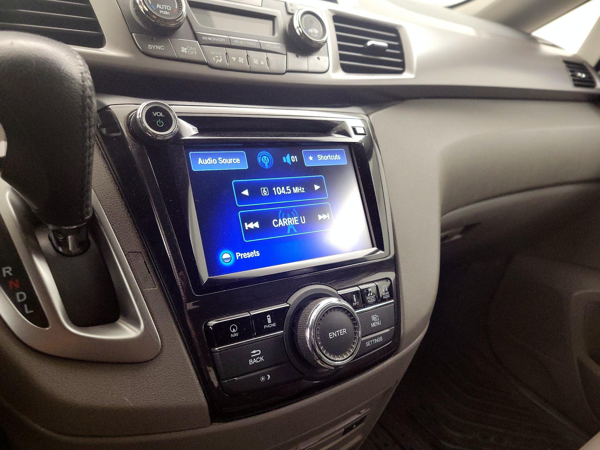 Thumbnail: 2016 Honda Odyssey - 16