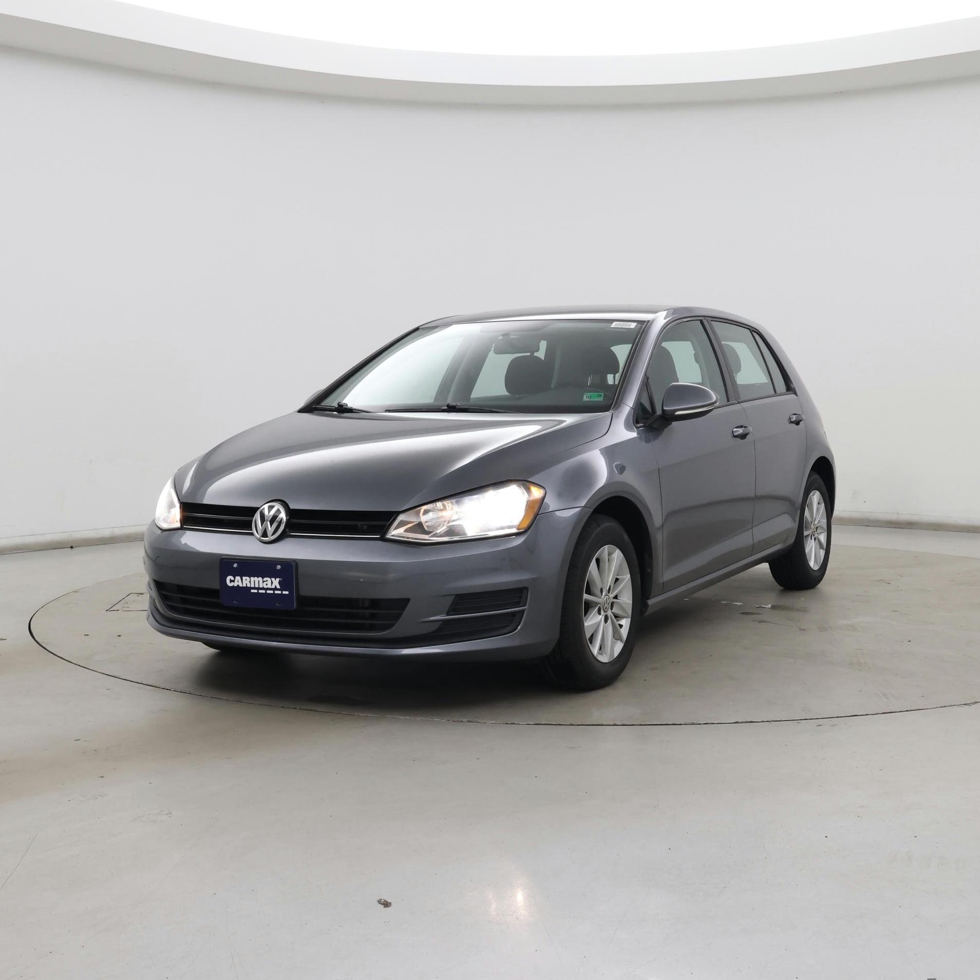 Thumbnail: 2017 Volkswagen Golf - 4