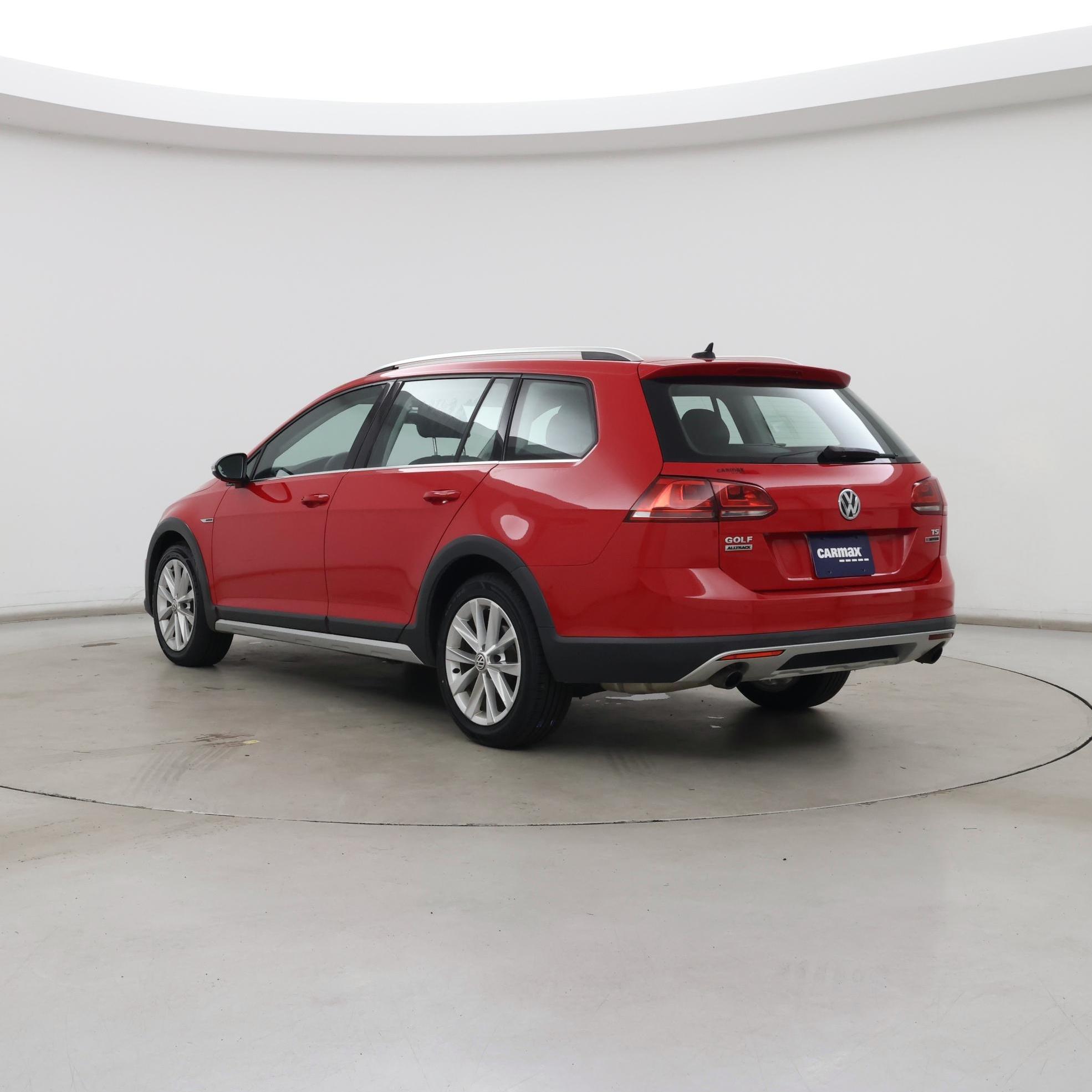 Thumbnail: 2017 Volkswagen Golf - 2