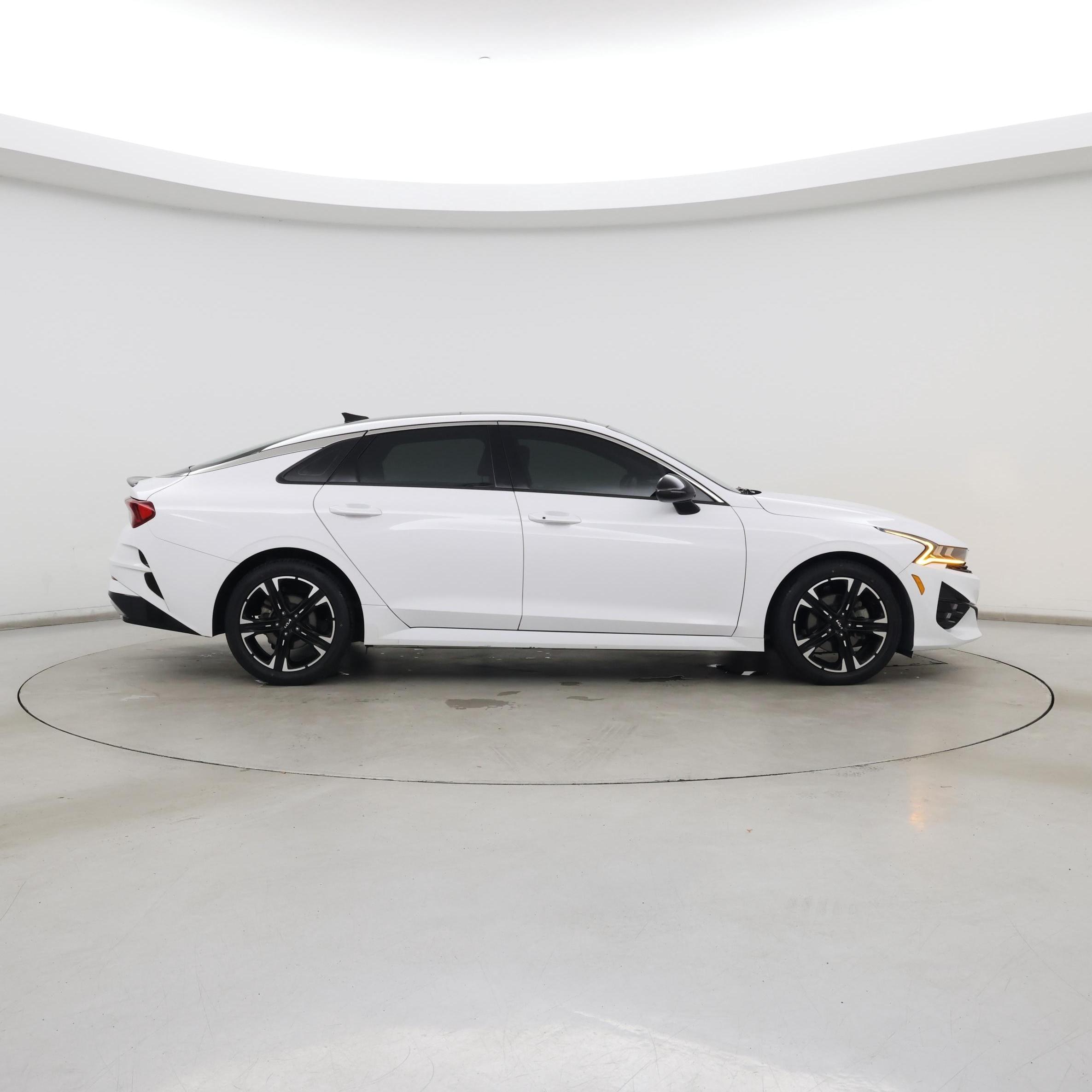 Thumbnail: 2022 Kia K5 - 7