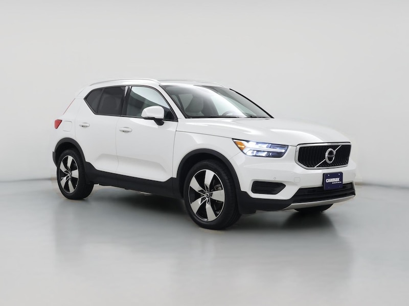 2020 Volvo XC40 T5 Momentum -
                  Fredericksburg, VA